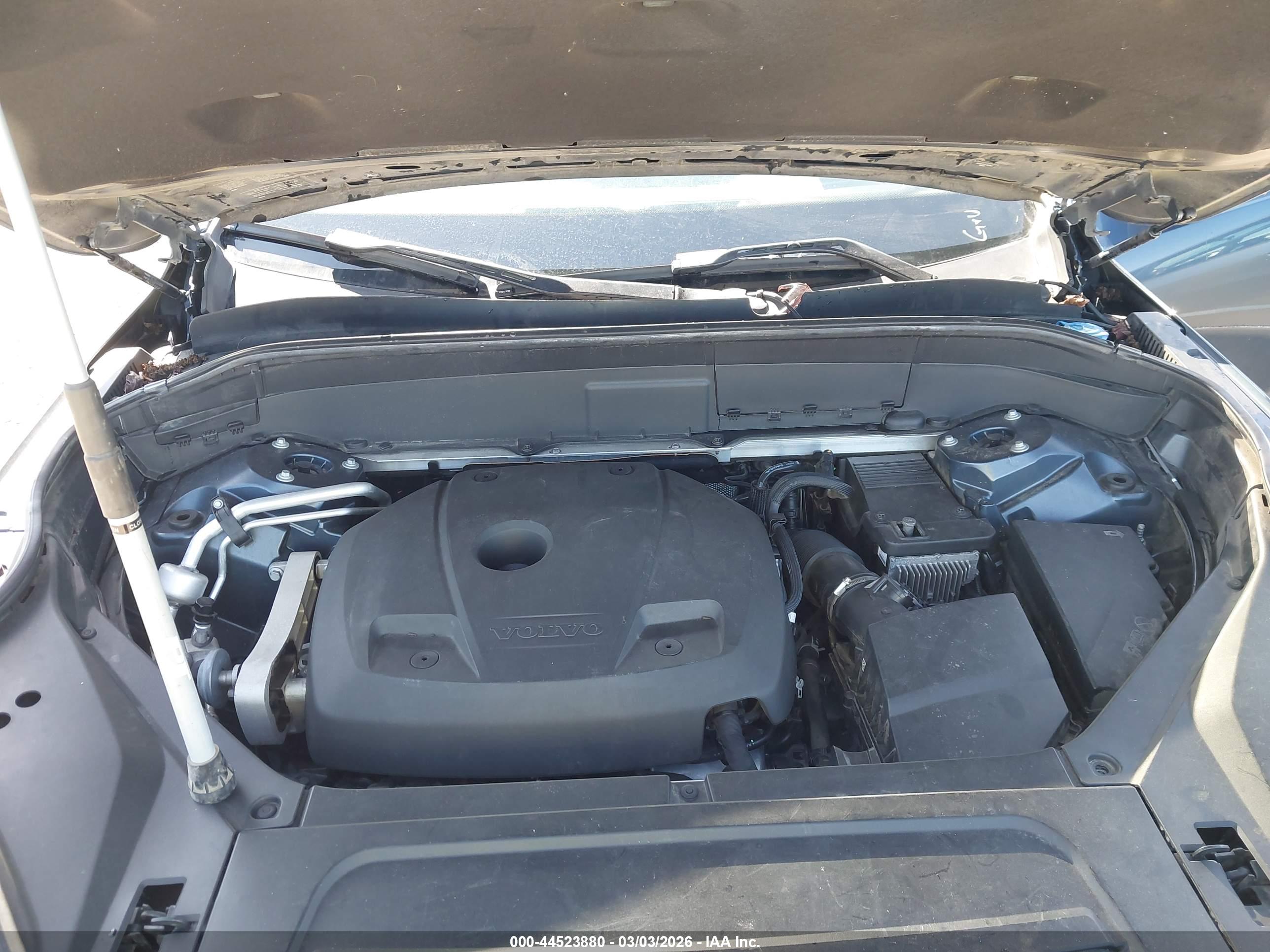 VOLVO XC90 image 10