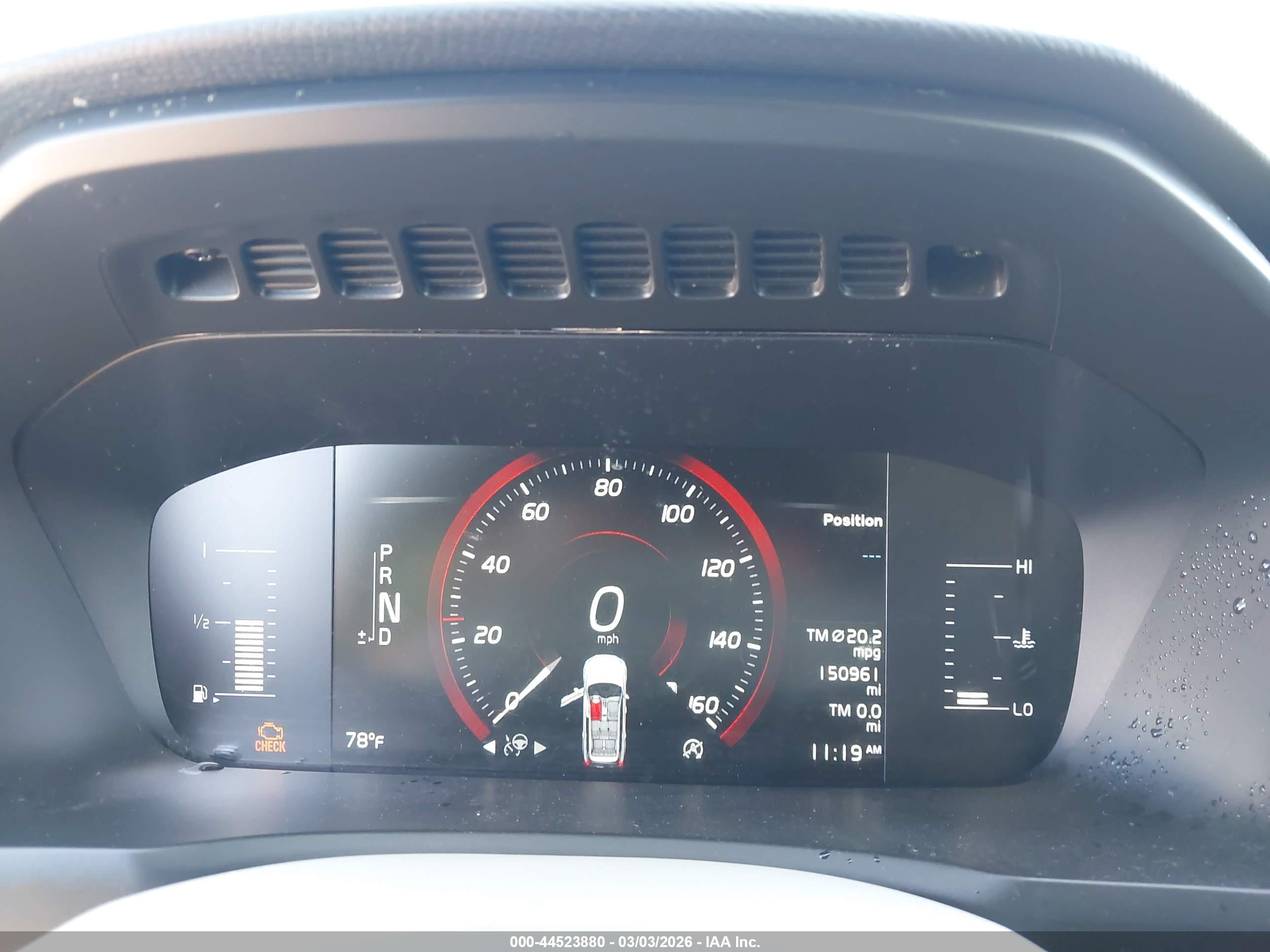 VOLVO XC90 image 7