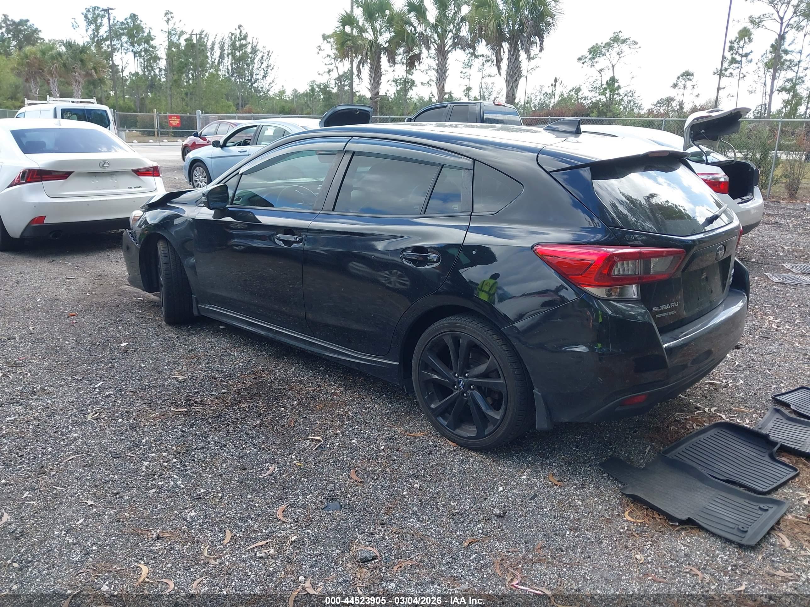 SUBARU IMPREZA image 3