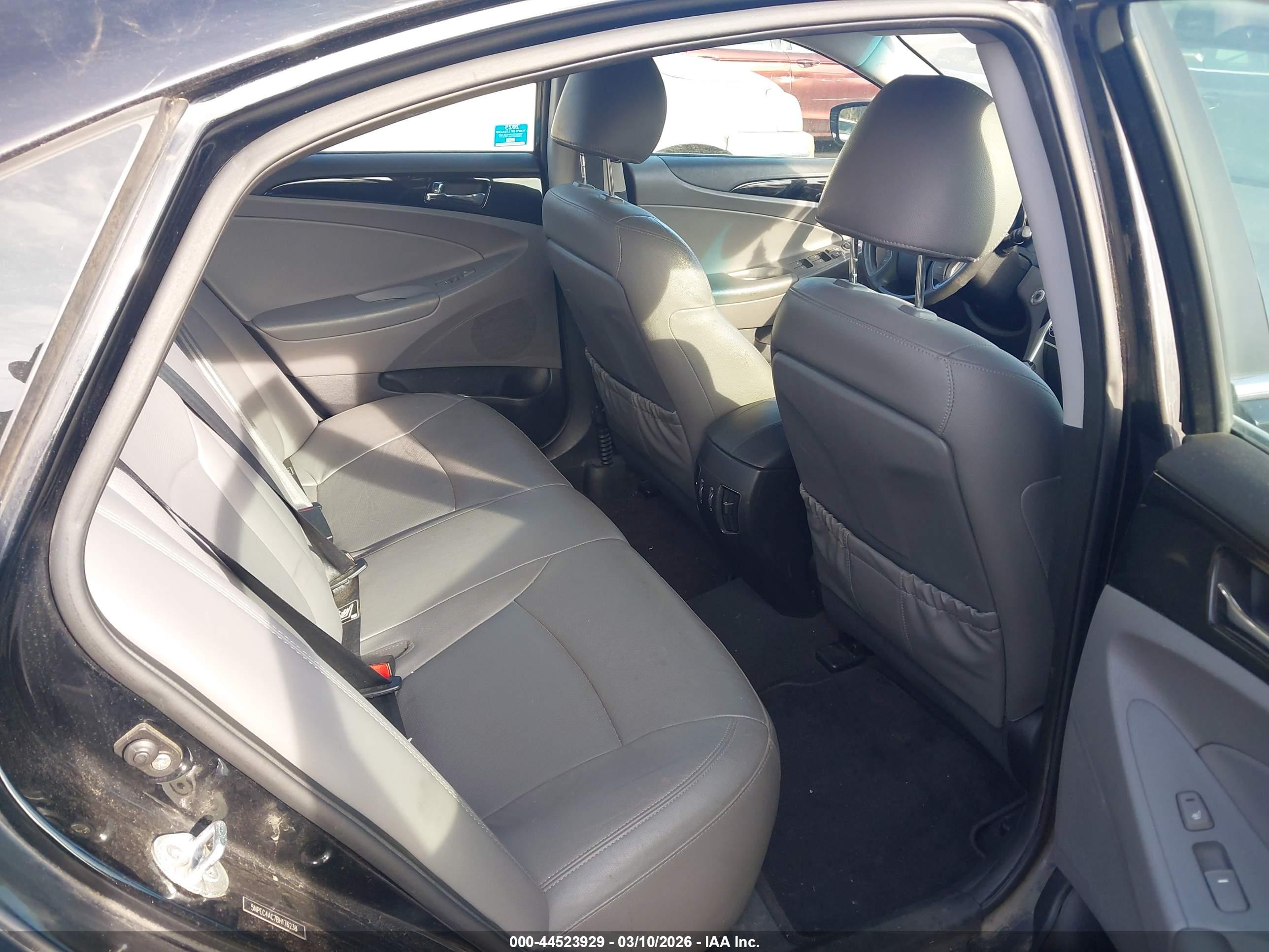 HYUNDAI SONATA image 8