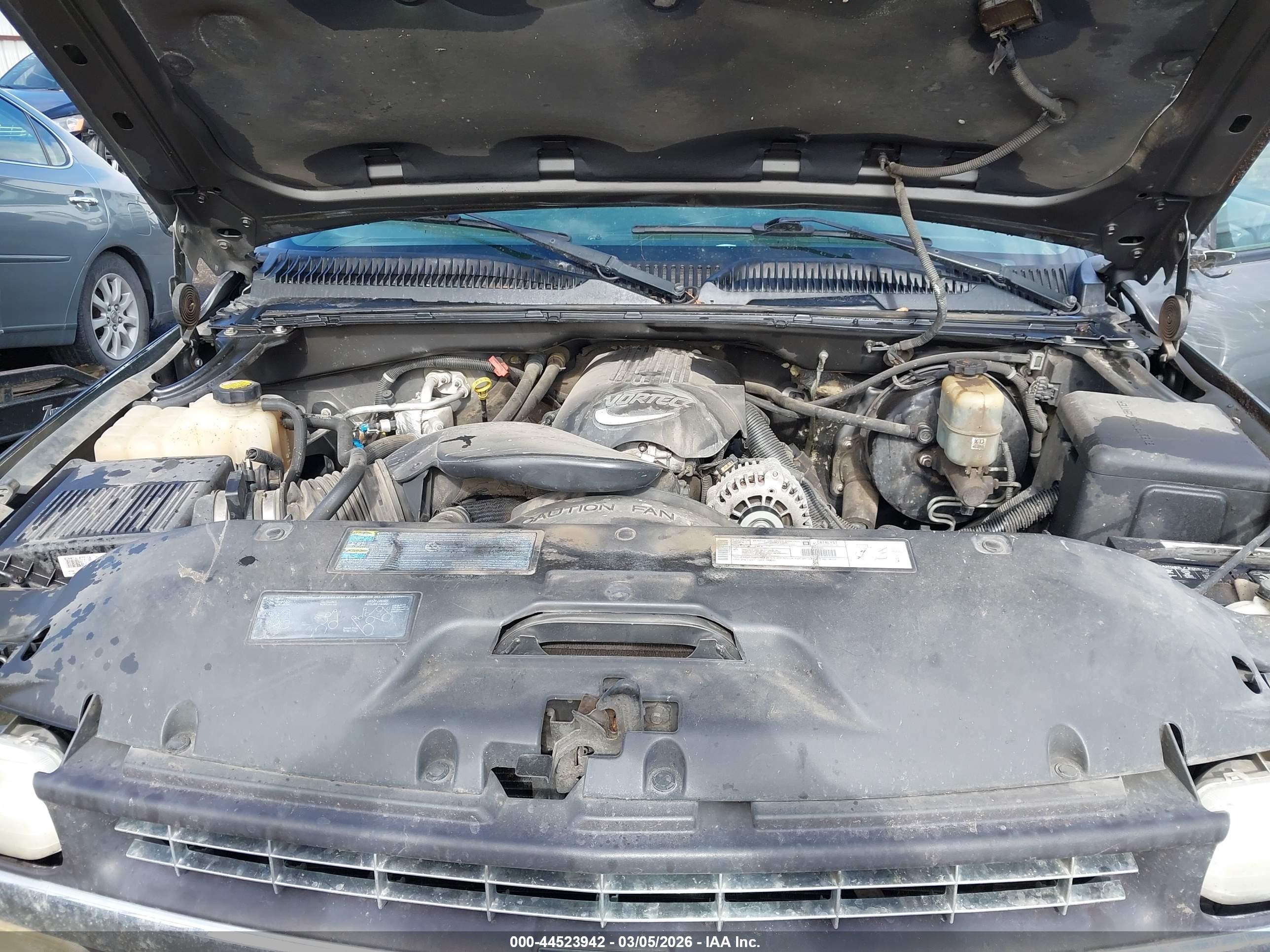 CHEVROLET SILVERADO image 10