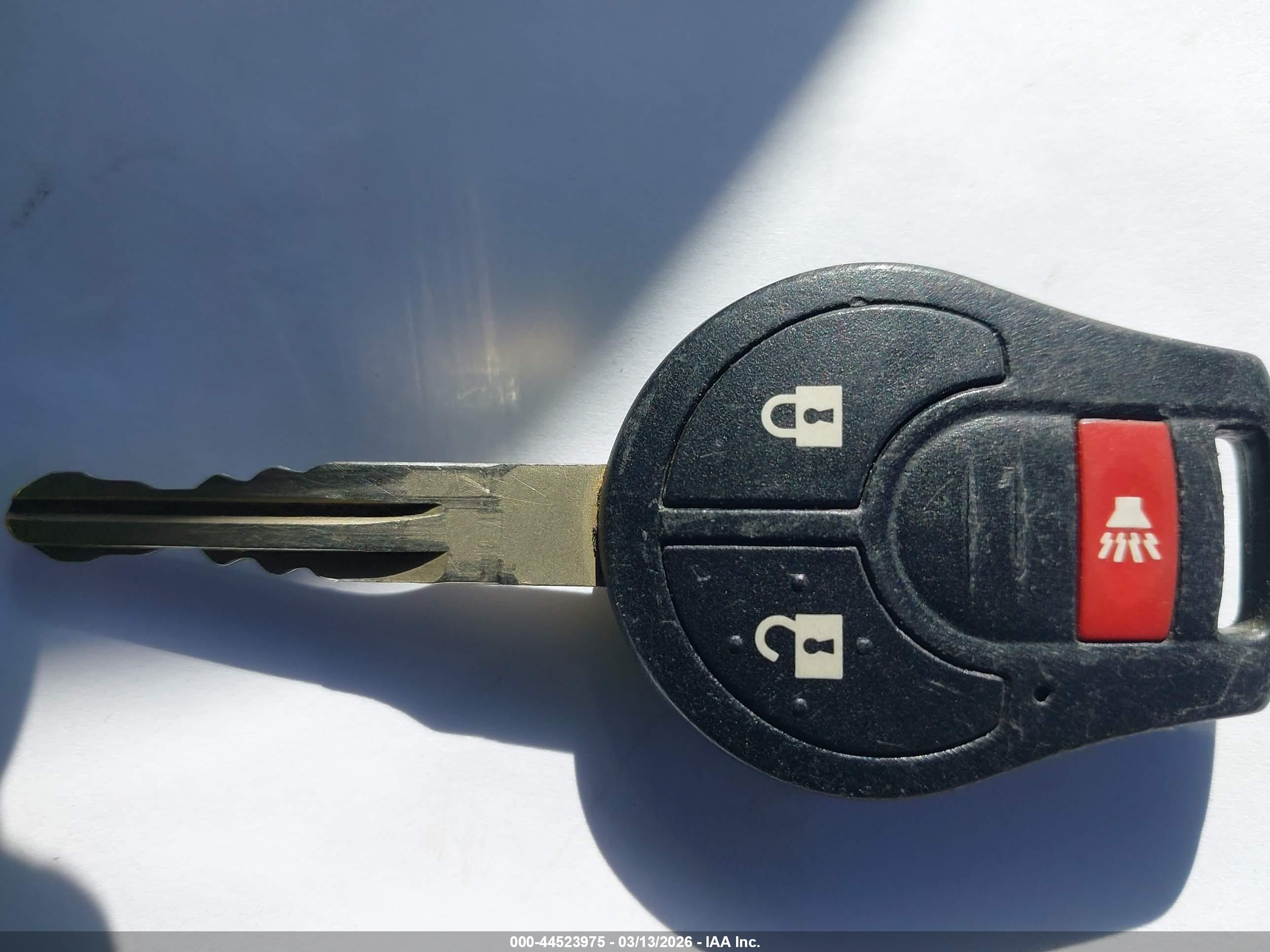 NISSAN ROGUE image 11