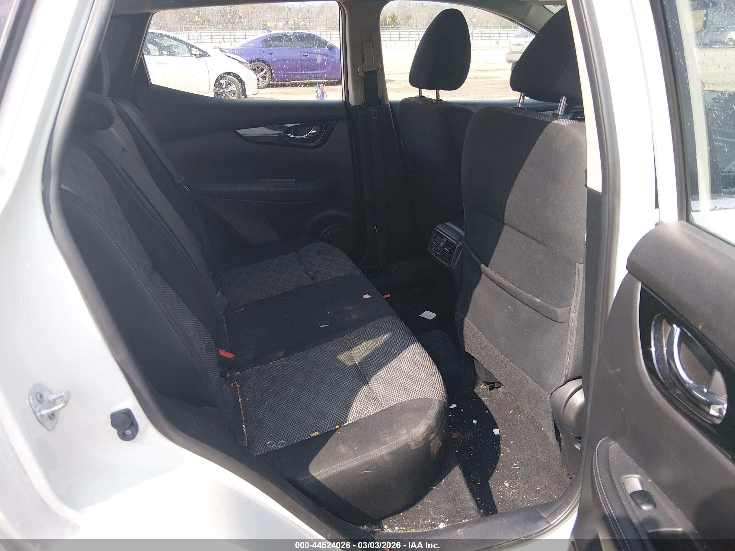 NISSAN ROGUE image 8