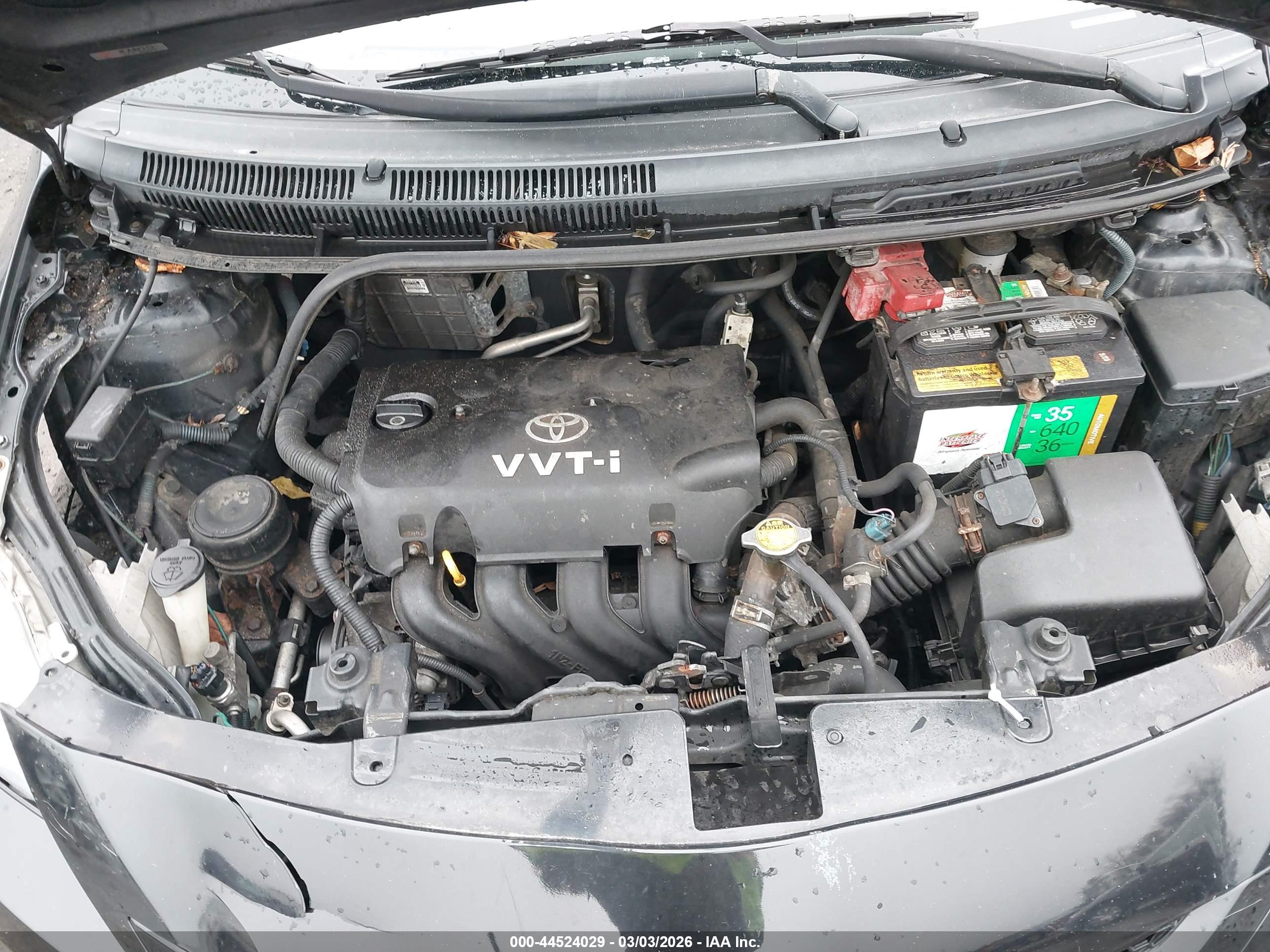 TOYOTA YARIS image 10