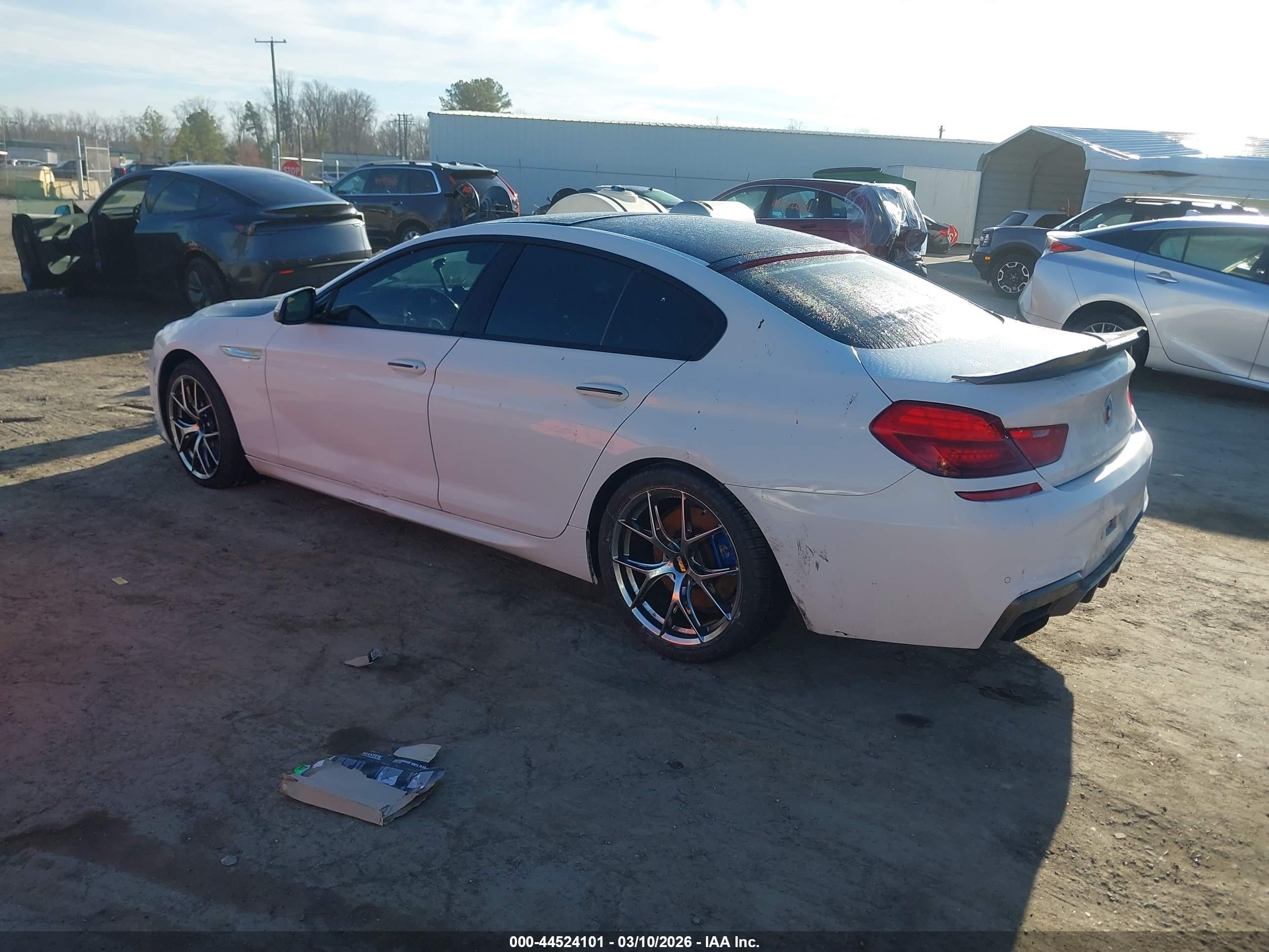 BMW 650I image 3