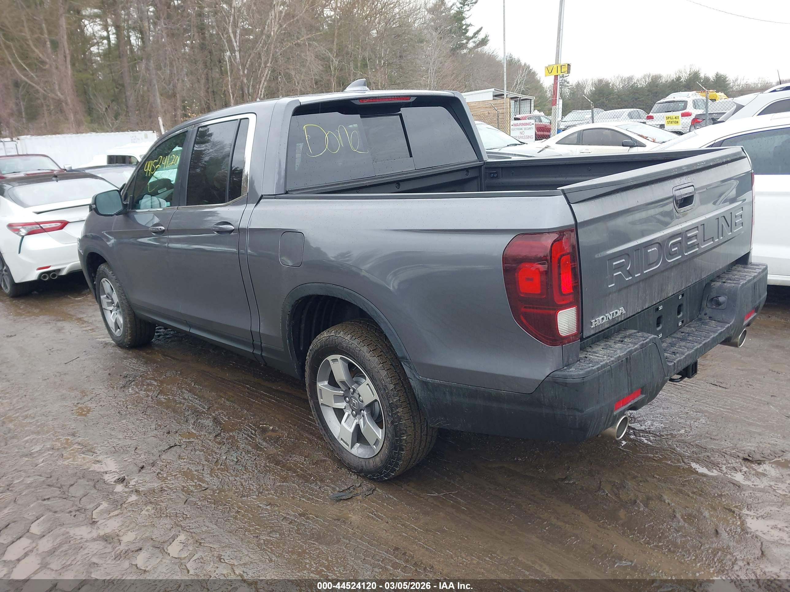 HONDA RIDGELINE image 3