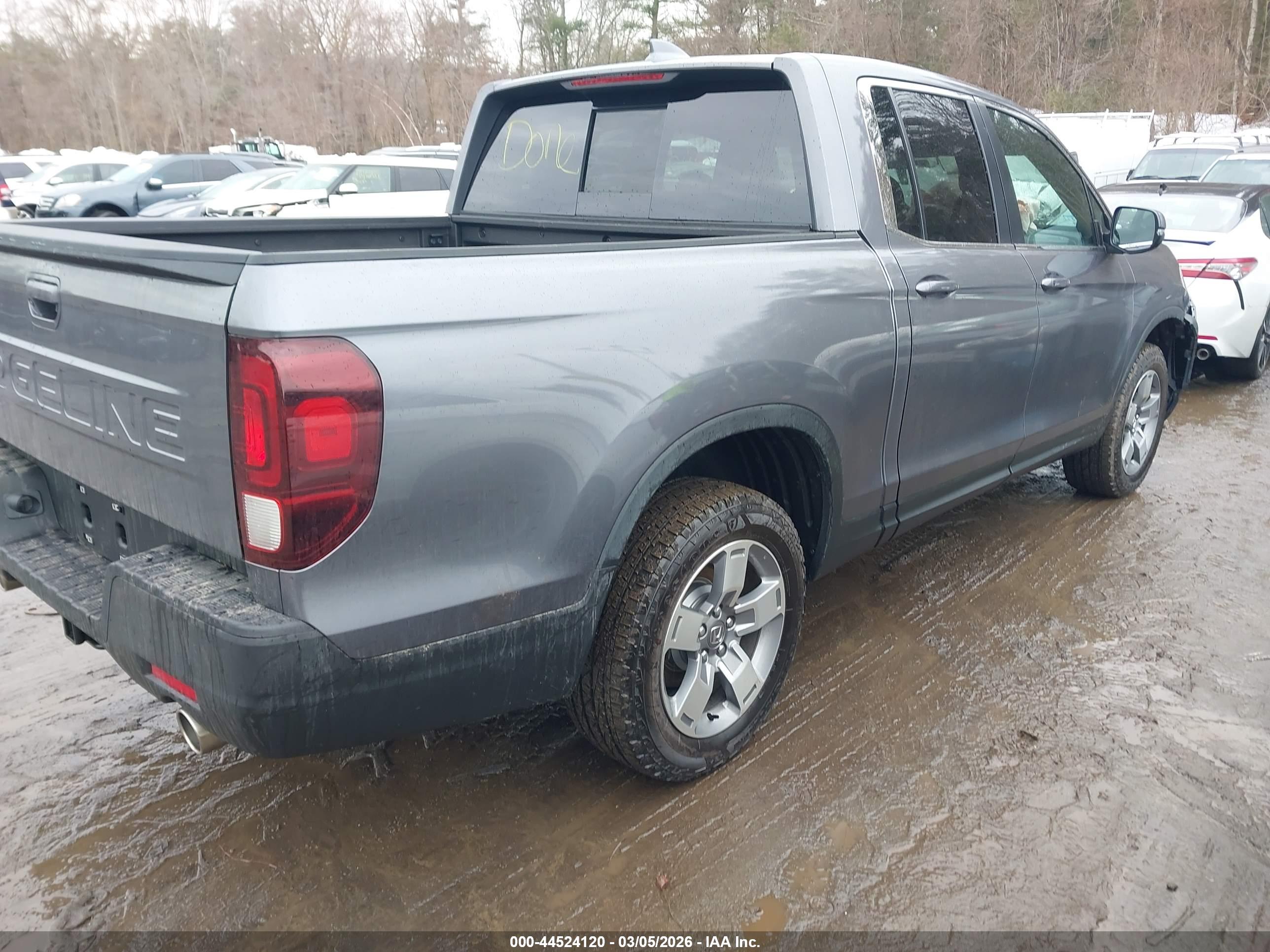 HONDA RIDGELINE image 4
