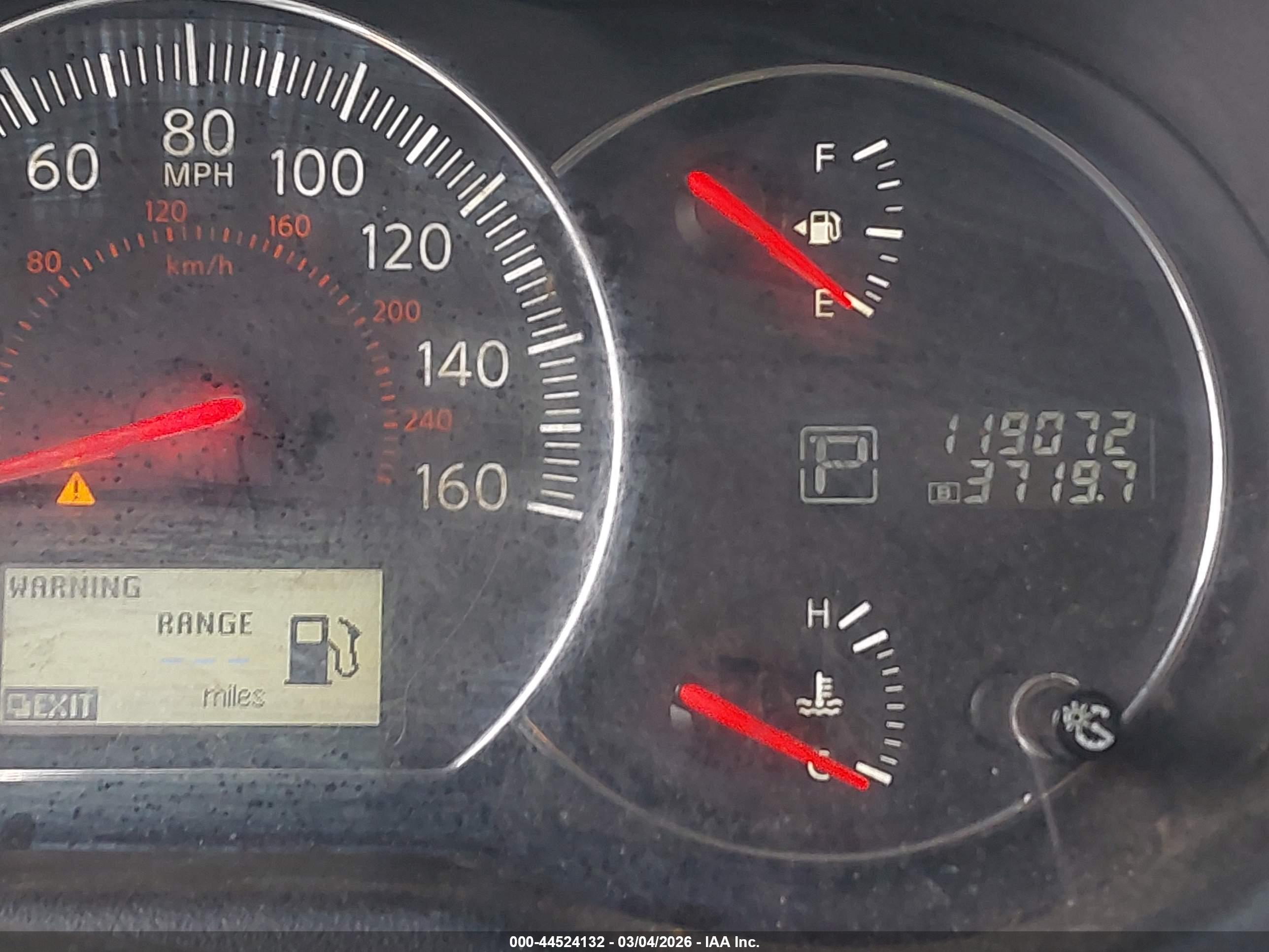 NISSAN MAXIMA image 7