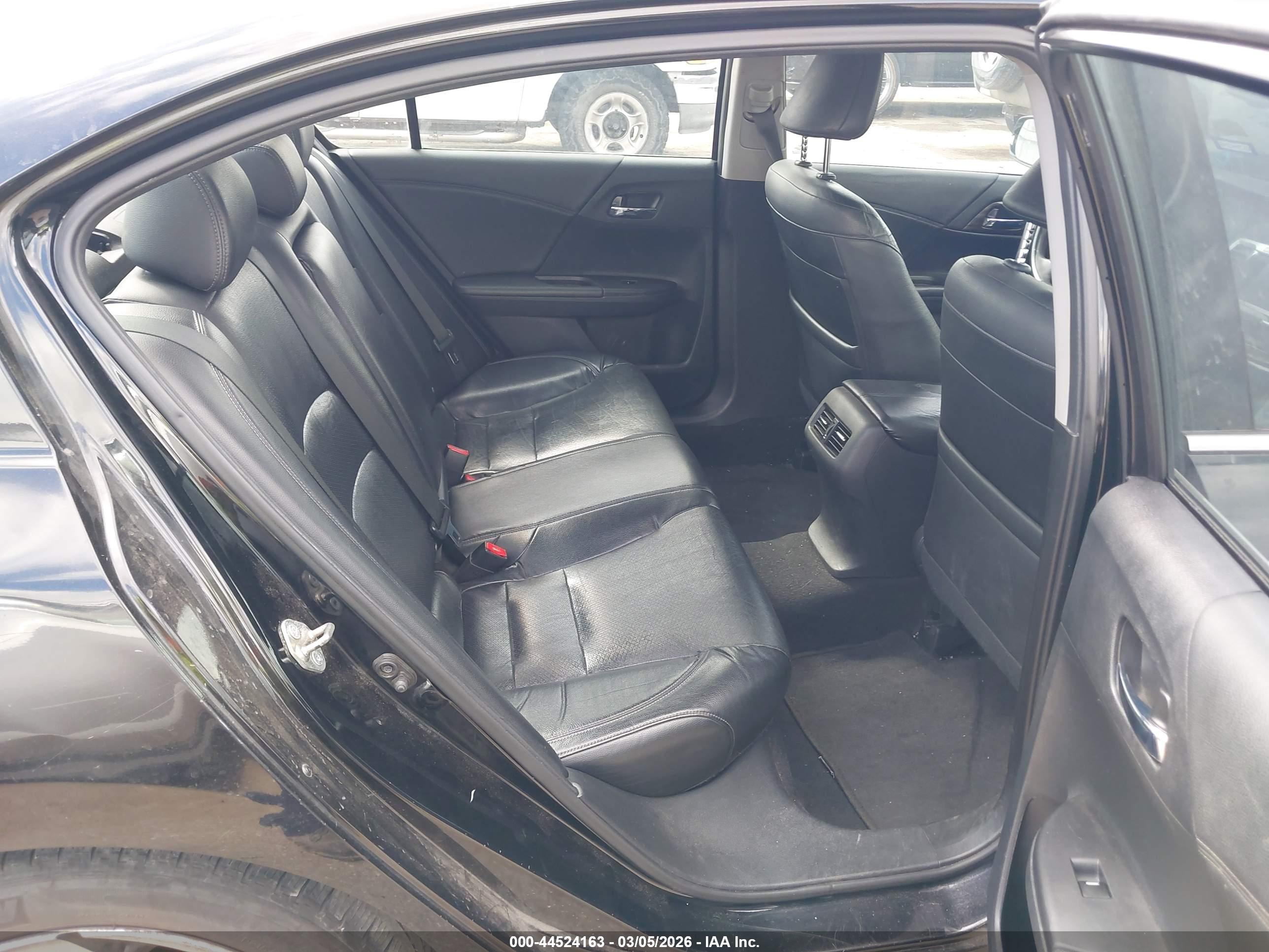 HONDA ACCORD image 8