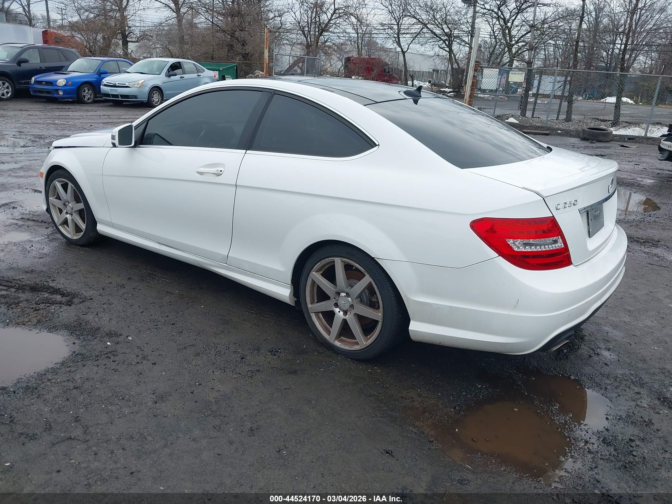 MERCEDES-BENZ C image 3