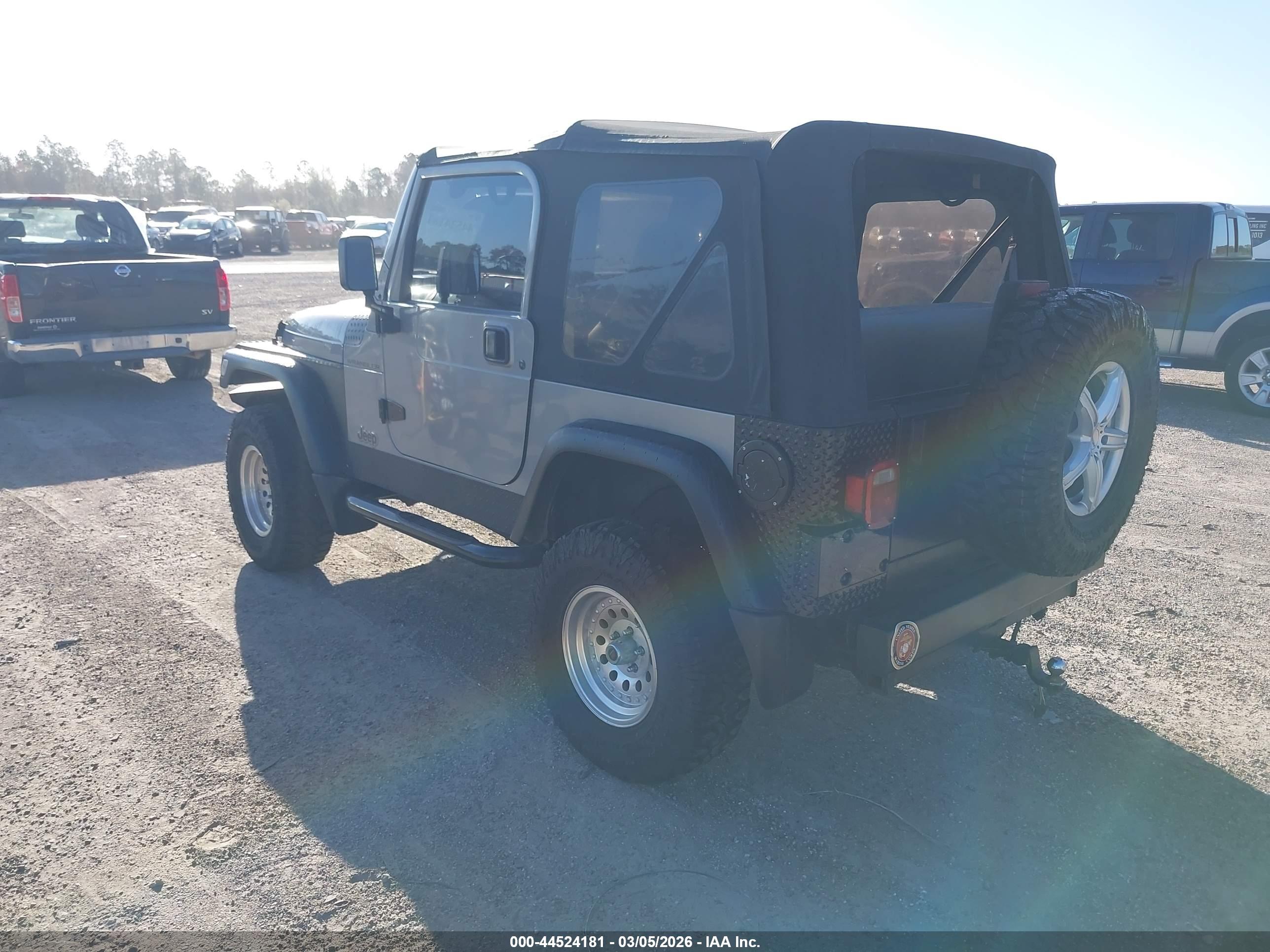 JEEP WRANGLER image 3