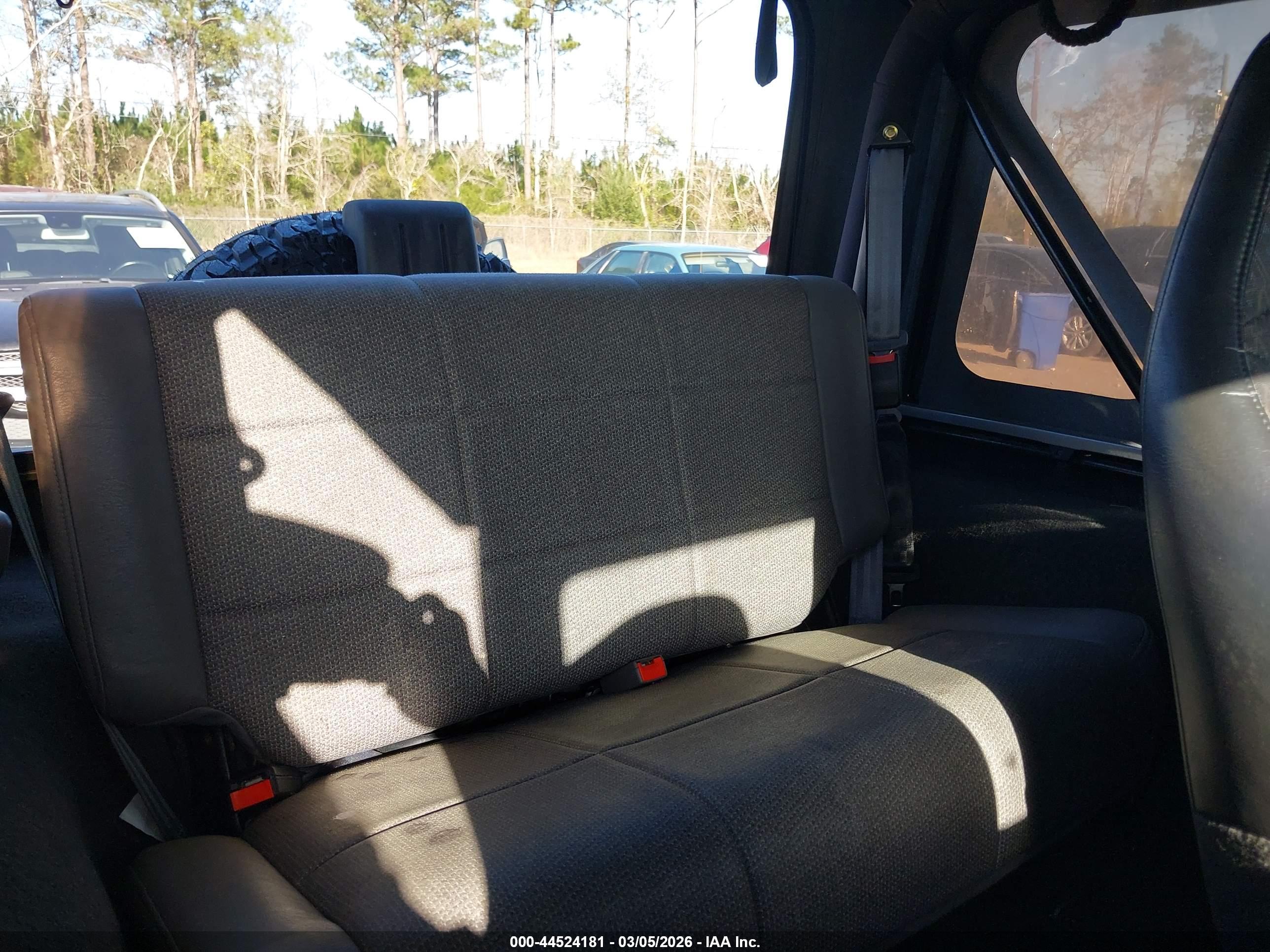 JEEP WRANGLER image 8