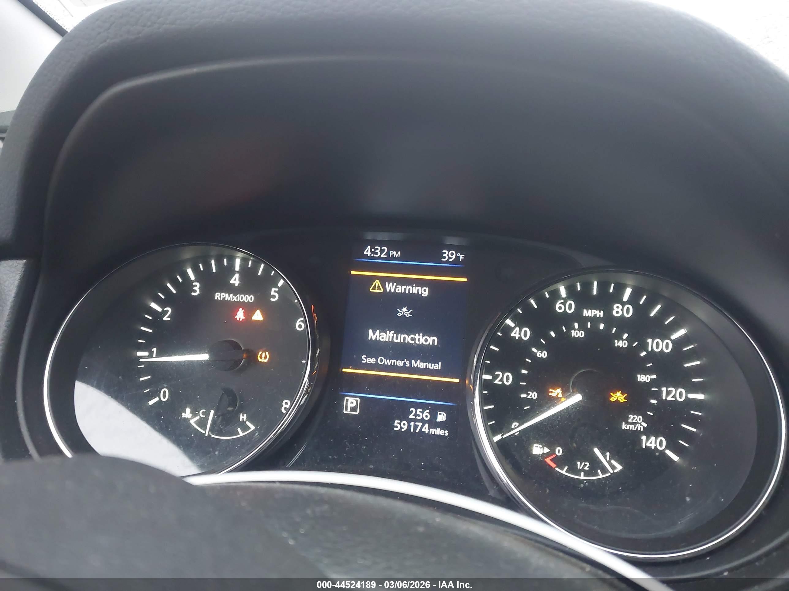 NISSAN ROGUE image 7