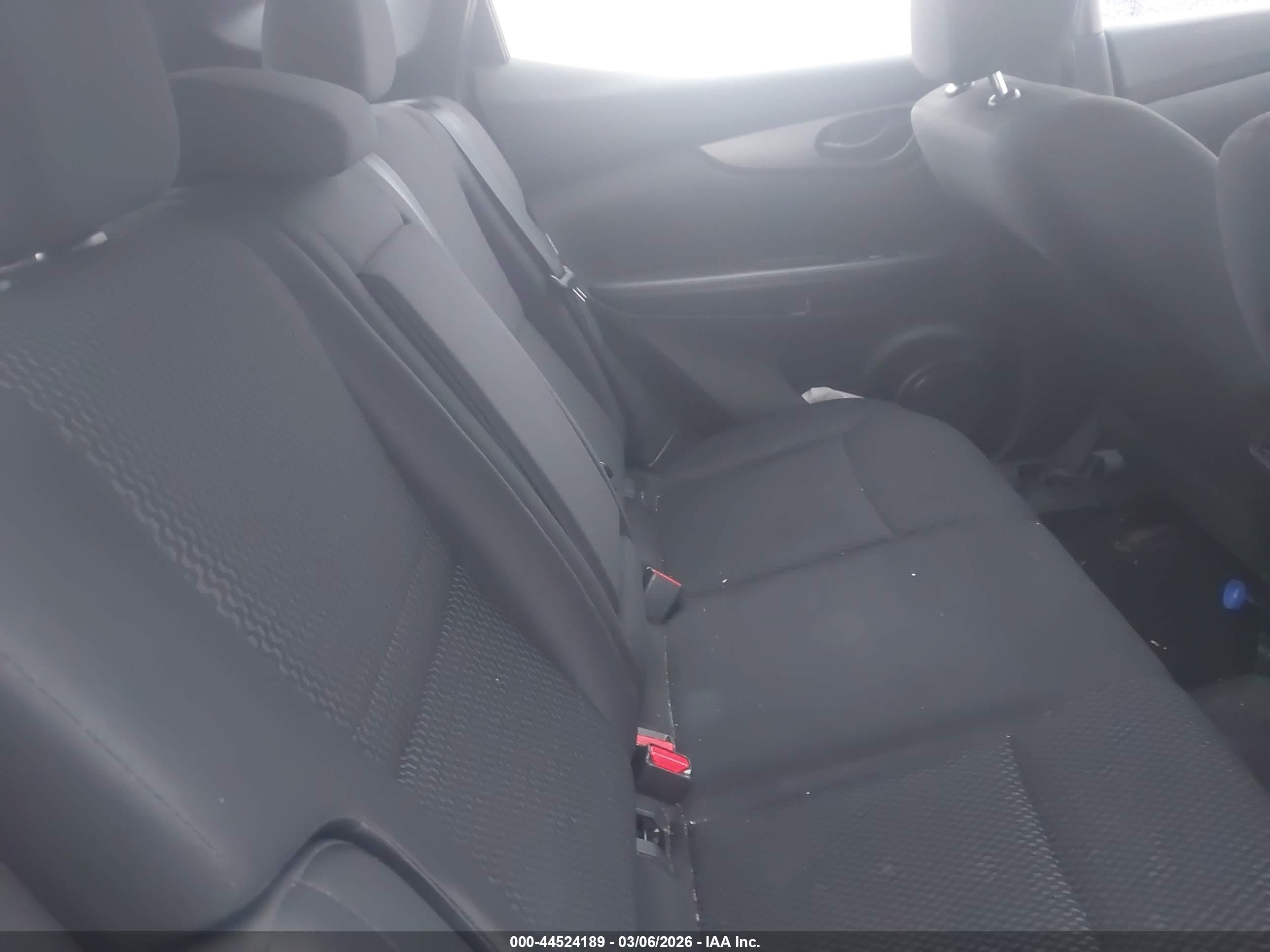 NISSAN ROGUE image 8