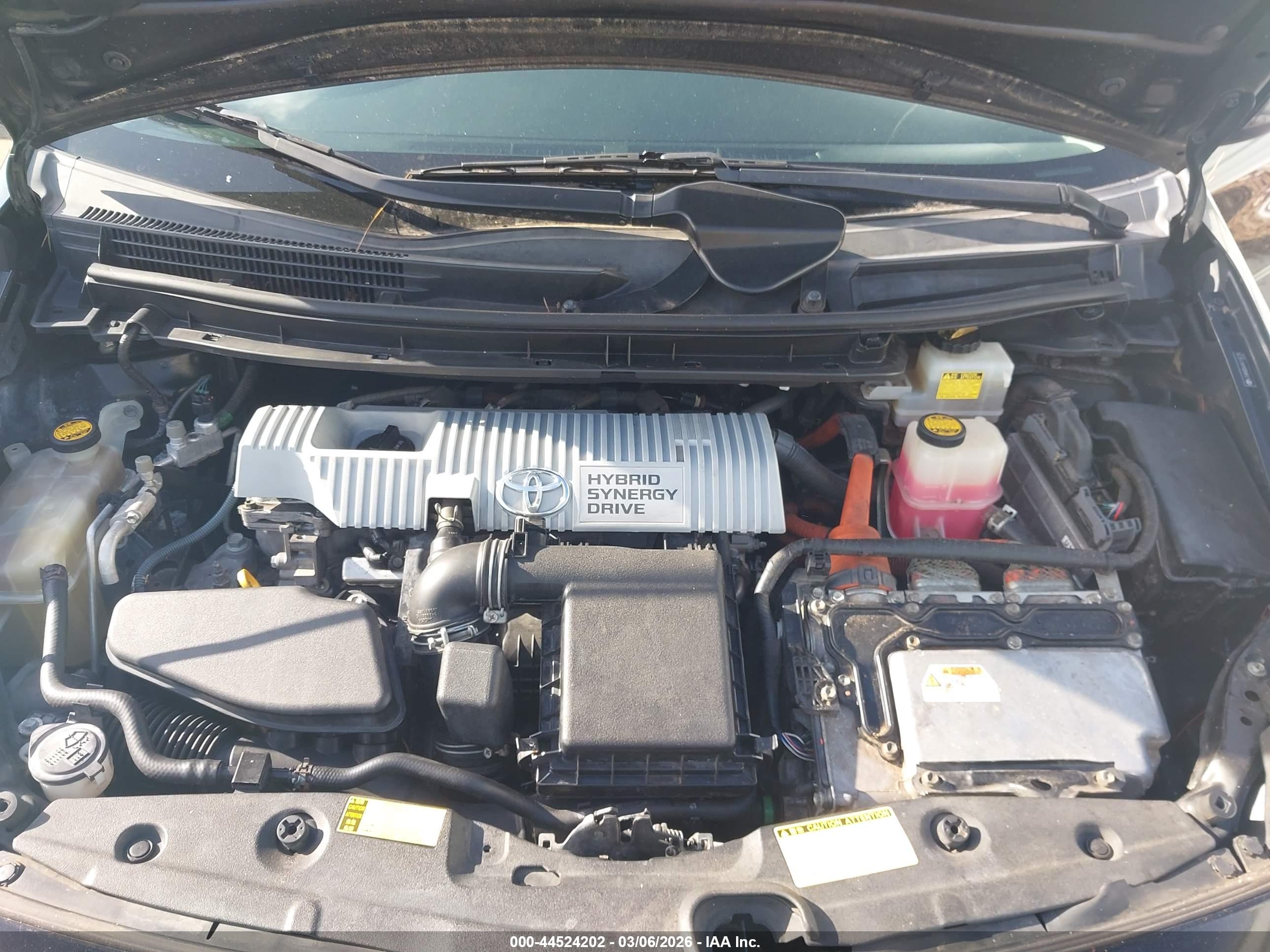 TOYOTA PRIUS image 10