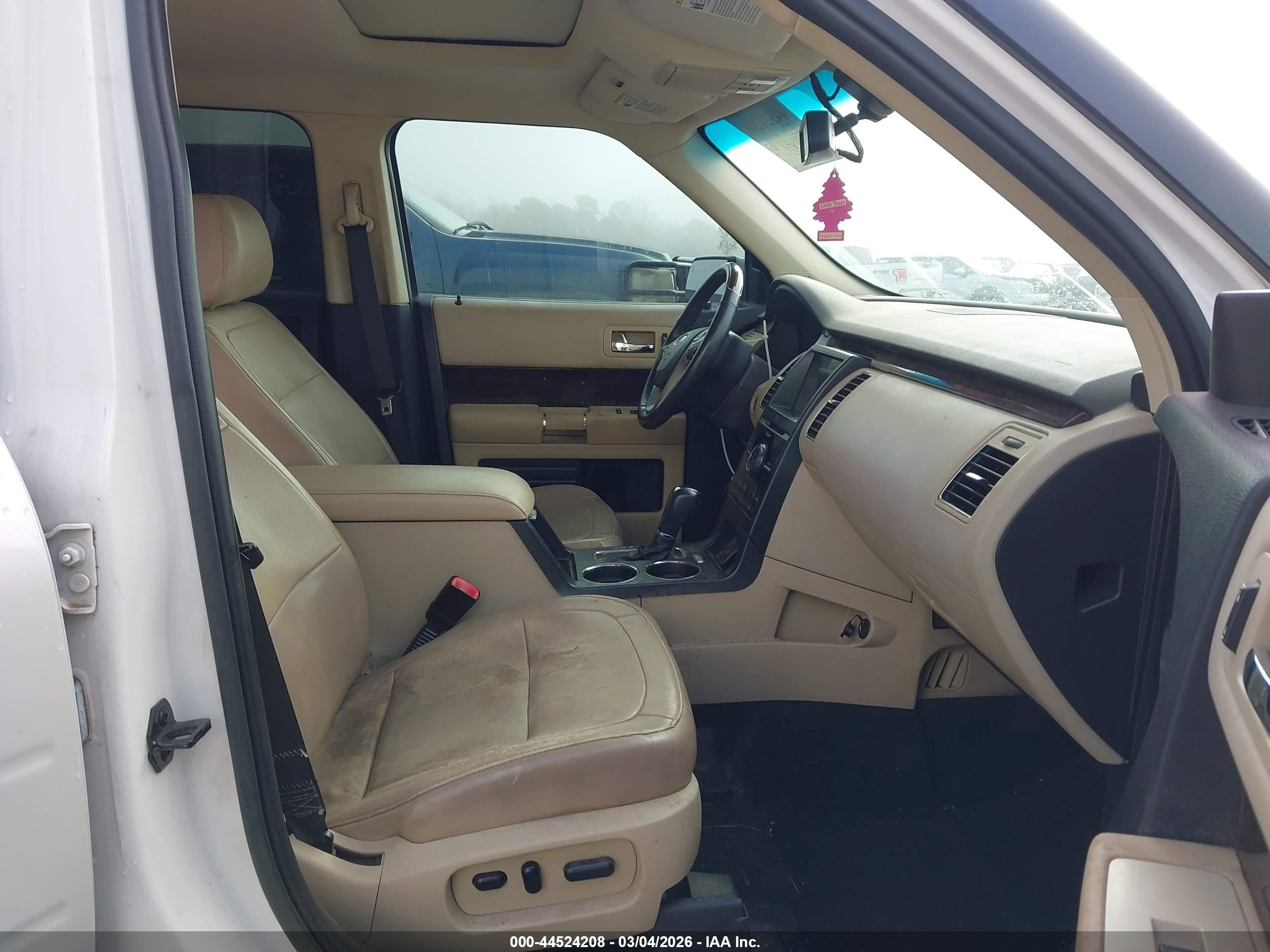 FORD FLEX image 5