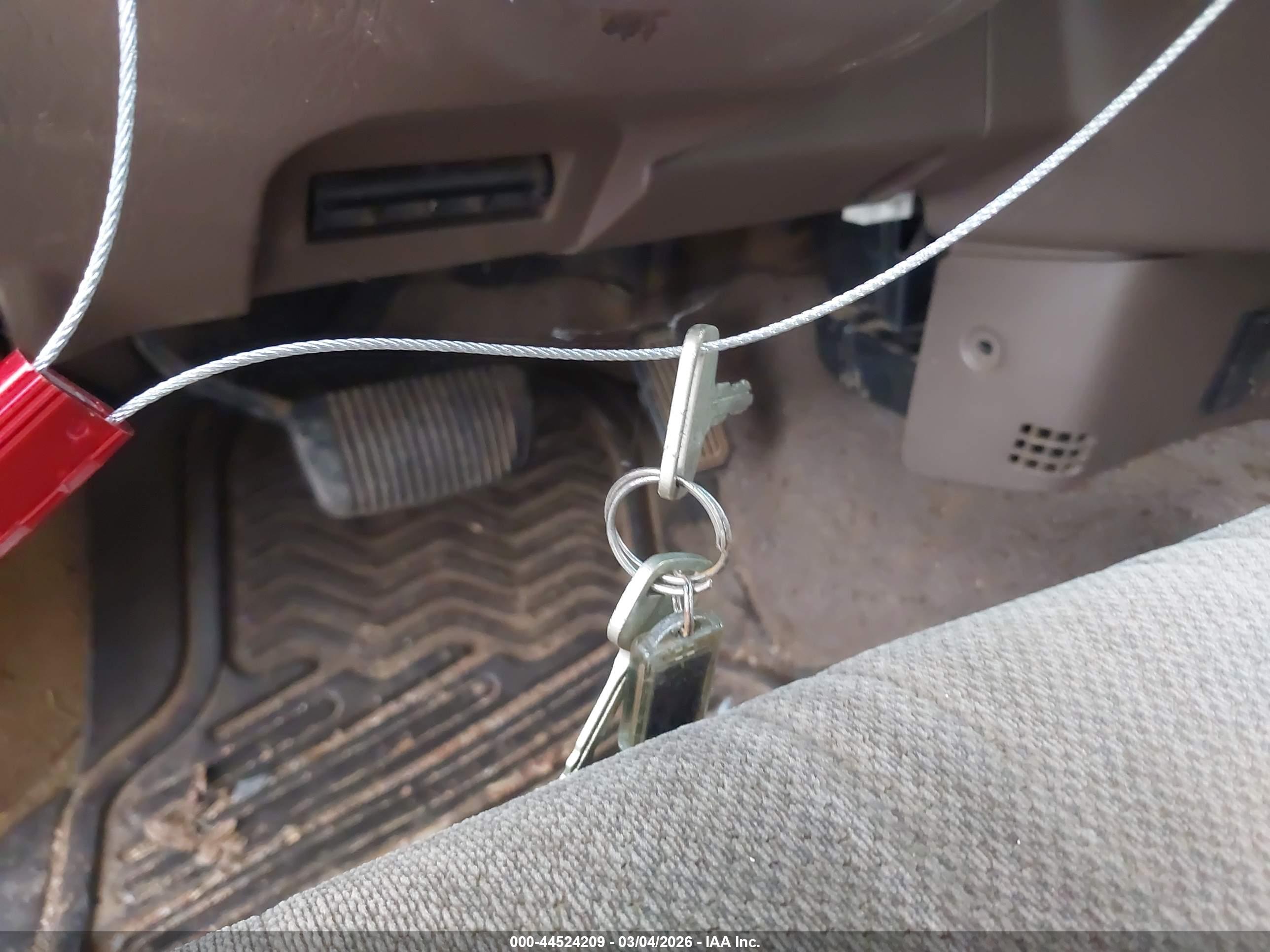 TOYOTA TUNDRA image 11