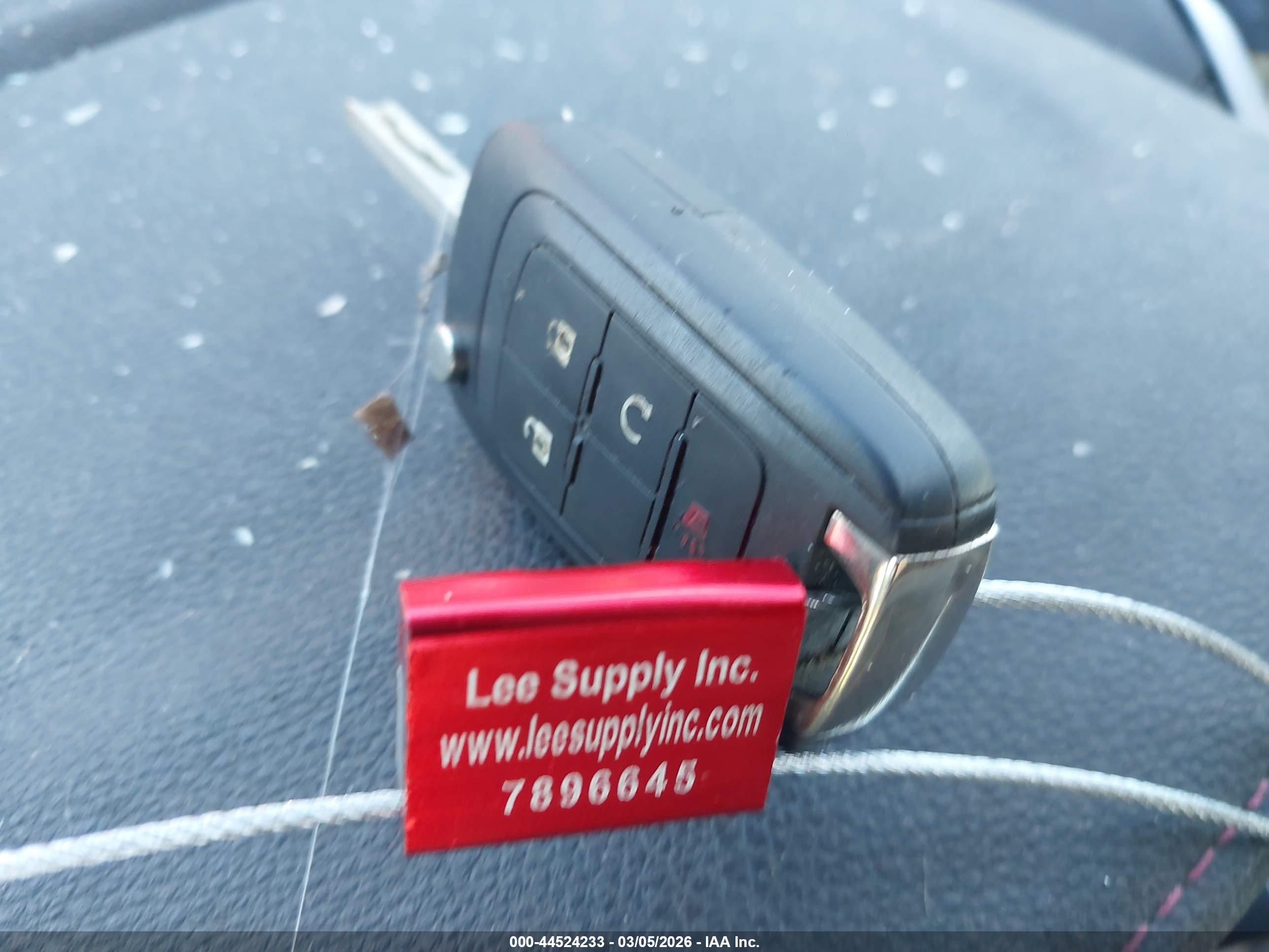 GMC TERRAIN image 11