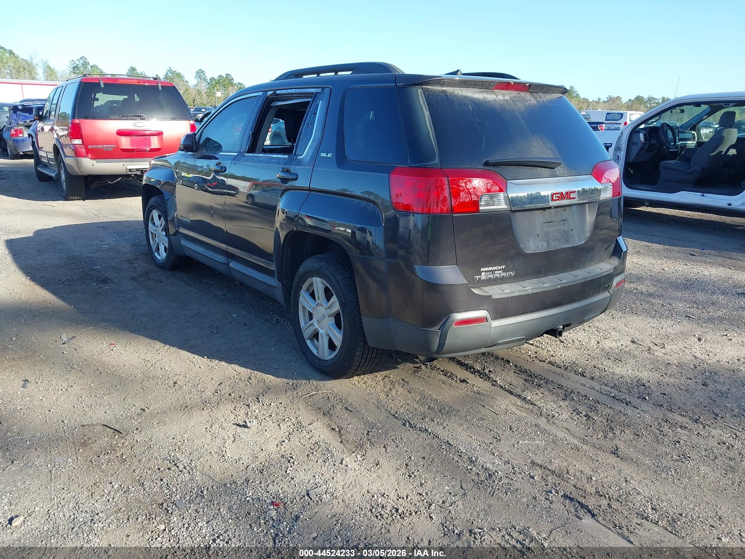 GMC TERRAIN image 3