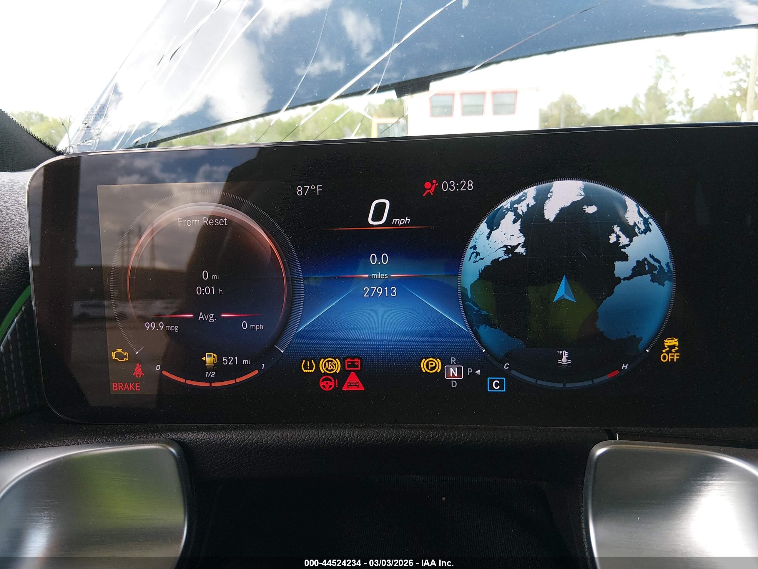 MERCEDES-BENZ GLB image 7