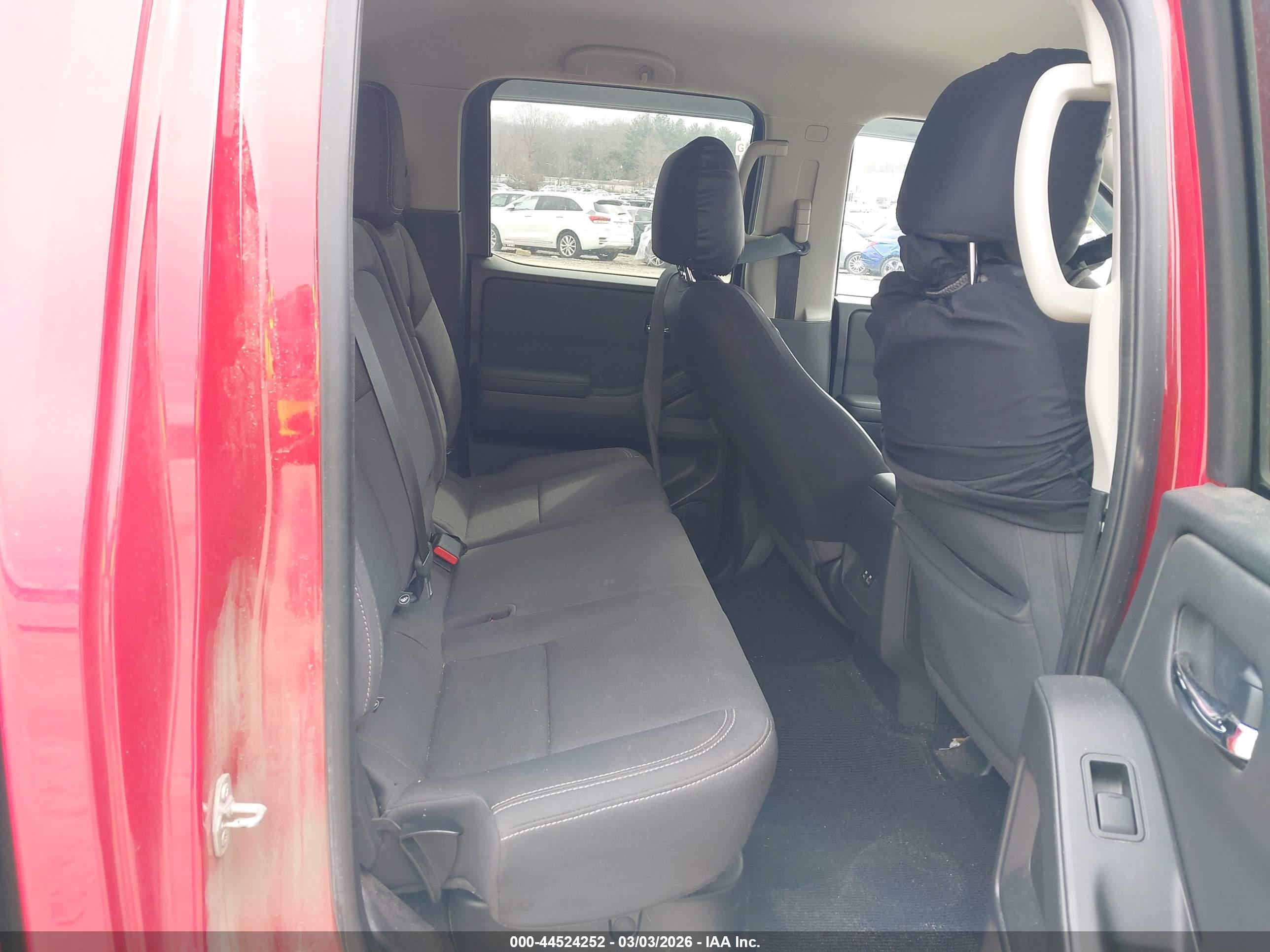 NISSAN FRONTIER image 8