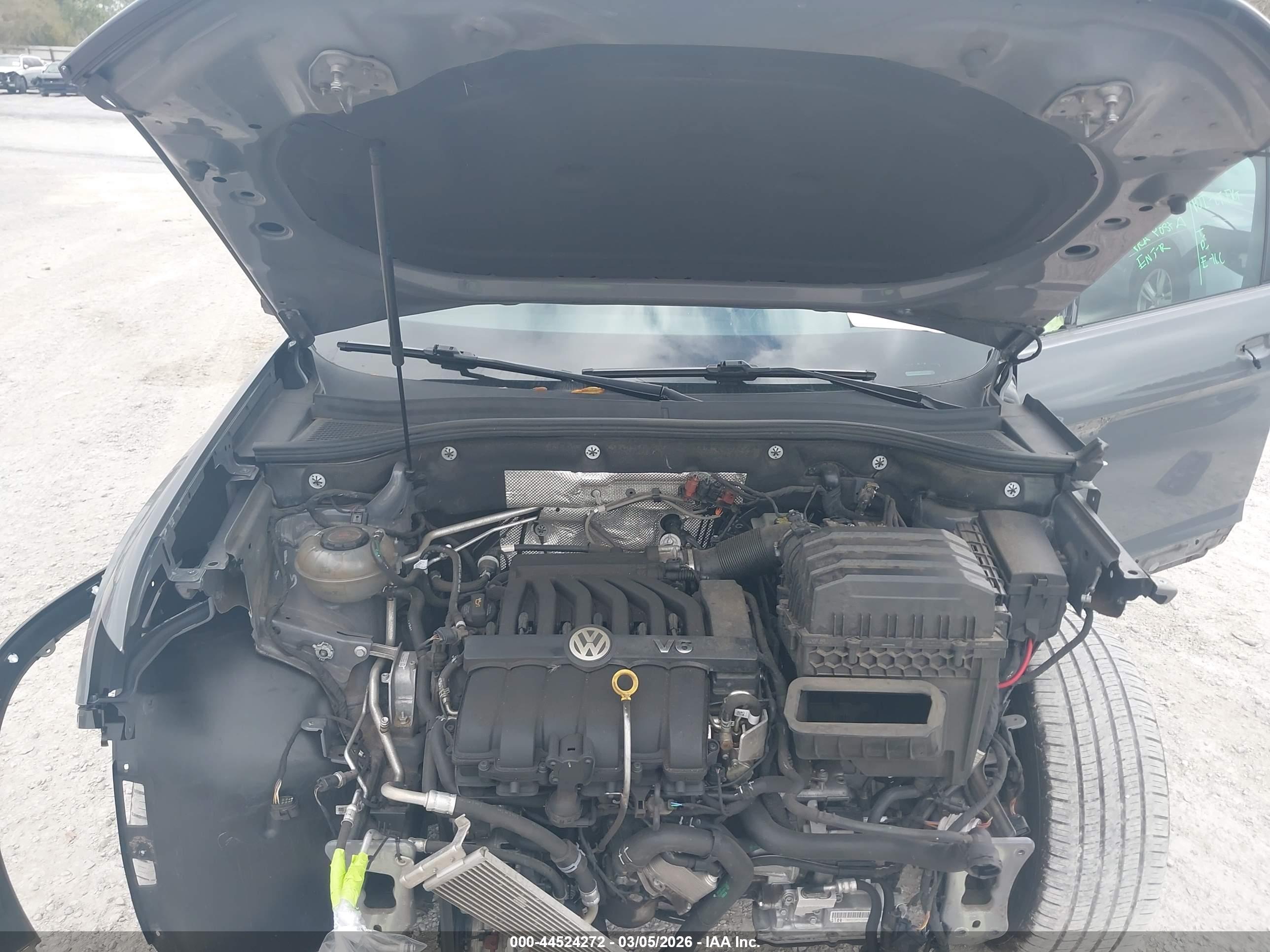 VOLKSWAGEN ATLAS image 10