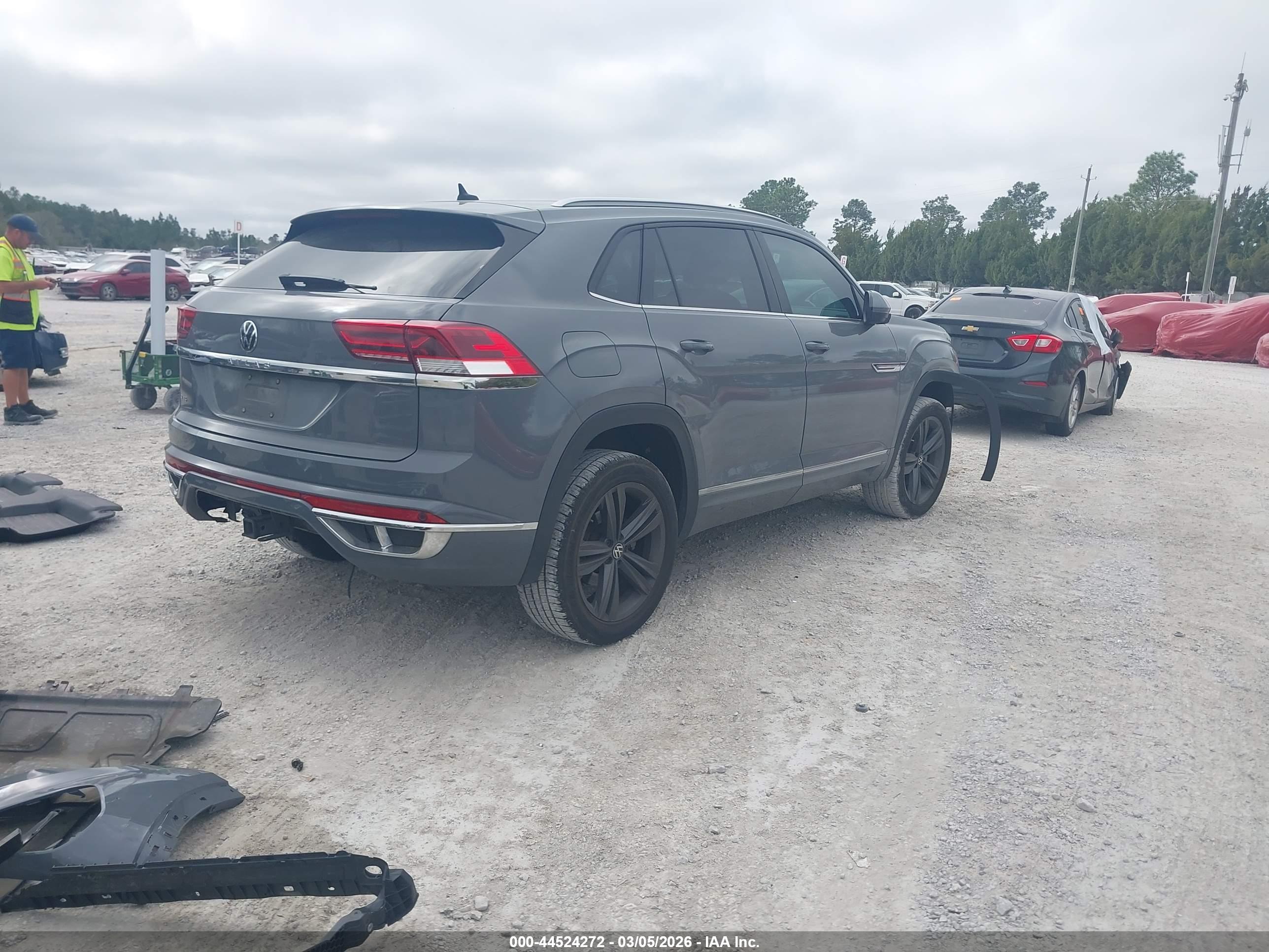 VOLKSWAGEN ATLAS image 4