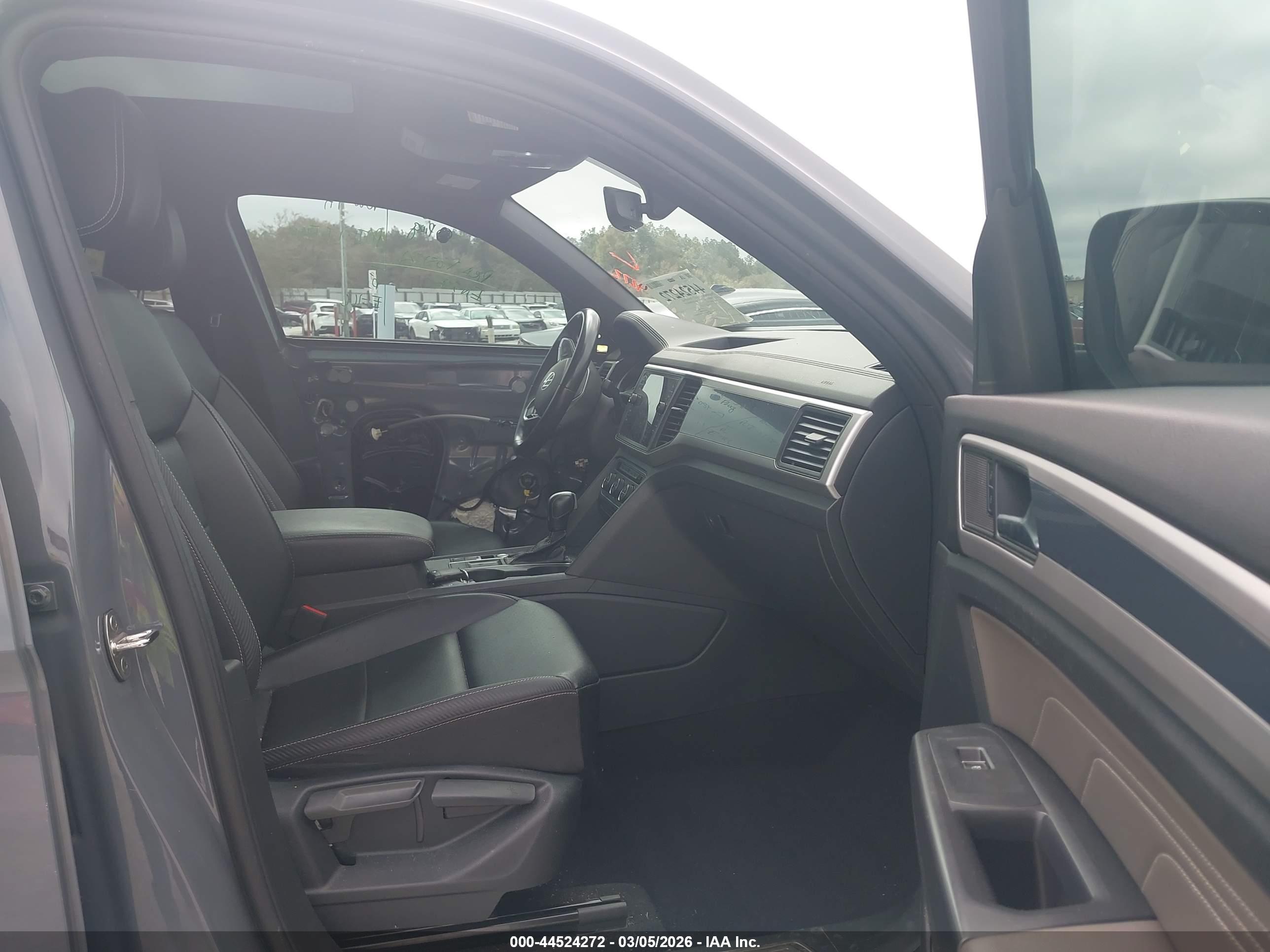 VOLKSWAGEN ATLAS image 5