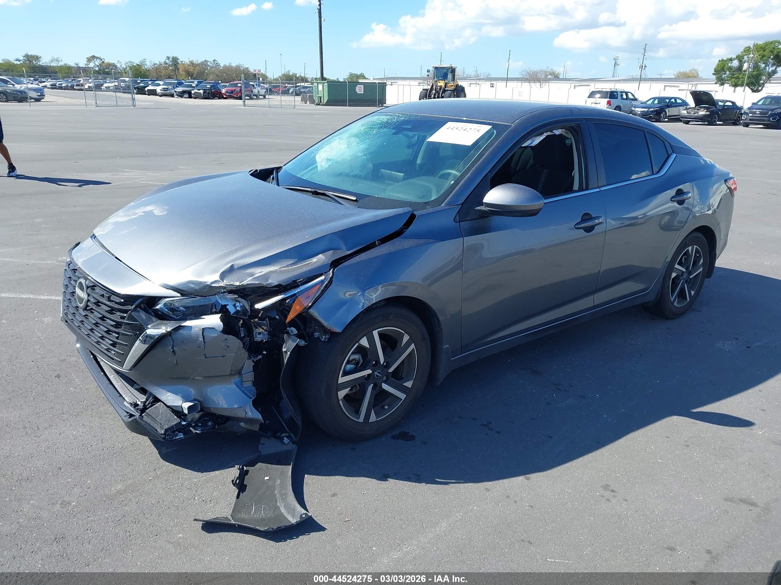 NISSAN SENTRA image 2