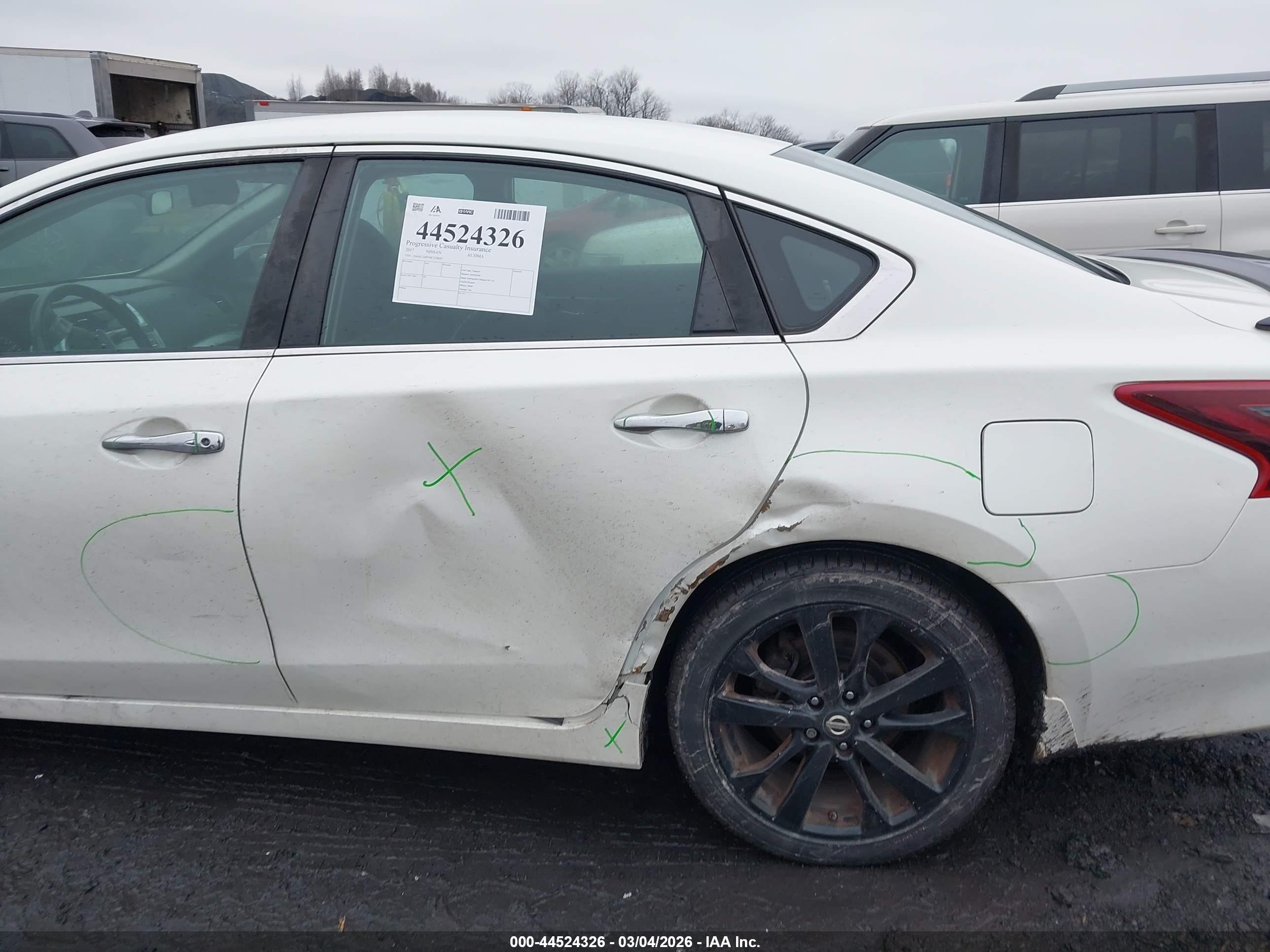 NISSAN ALTIMA image 6