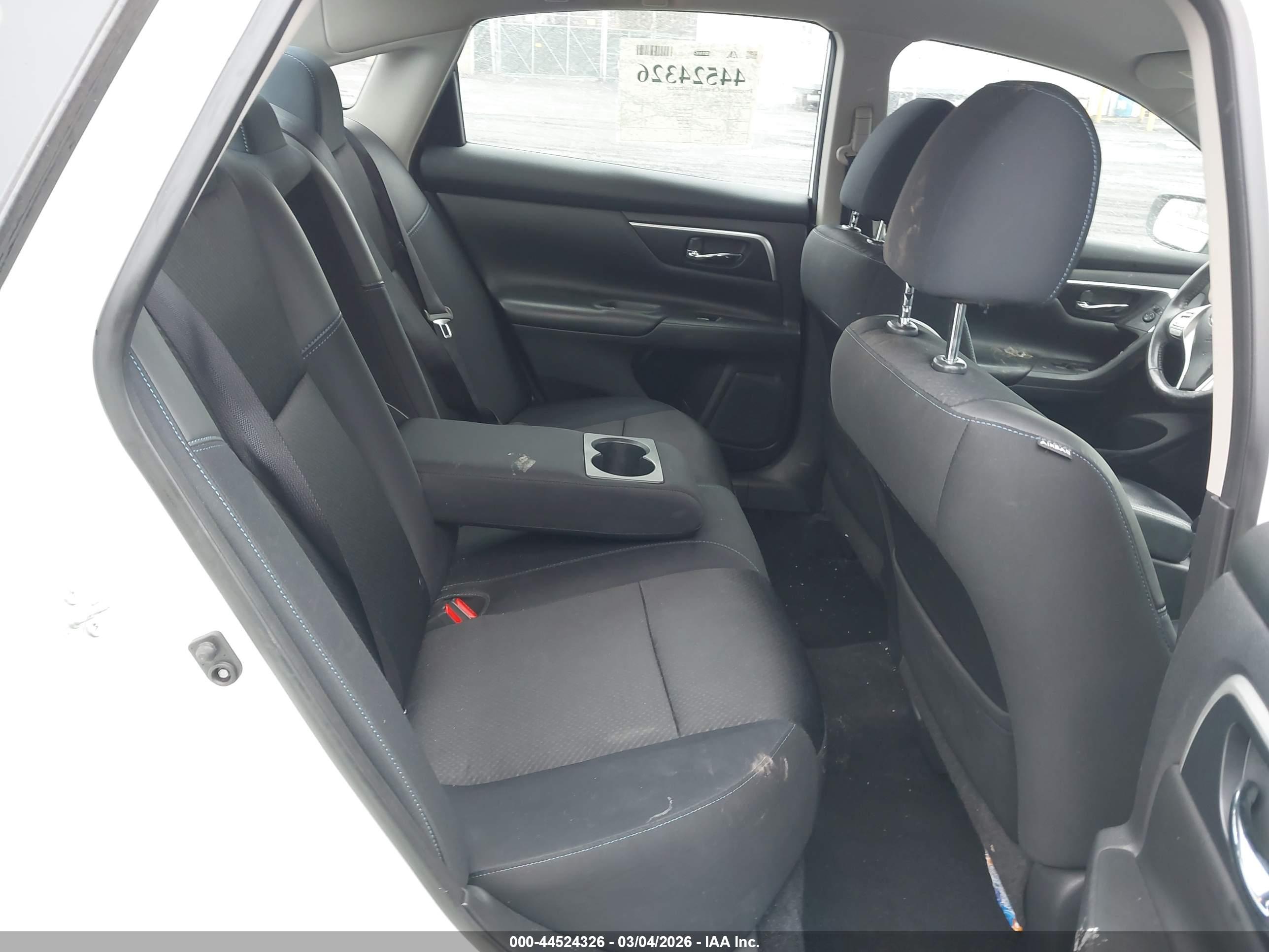 NISSAN ALTIMA image 8