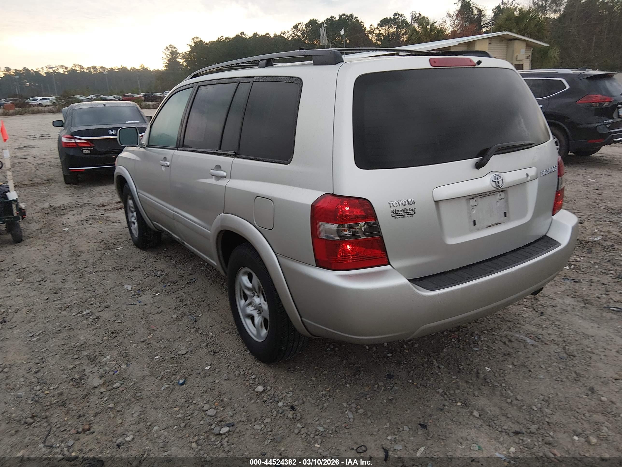 TOYOTA HIGHLANDER image 3