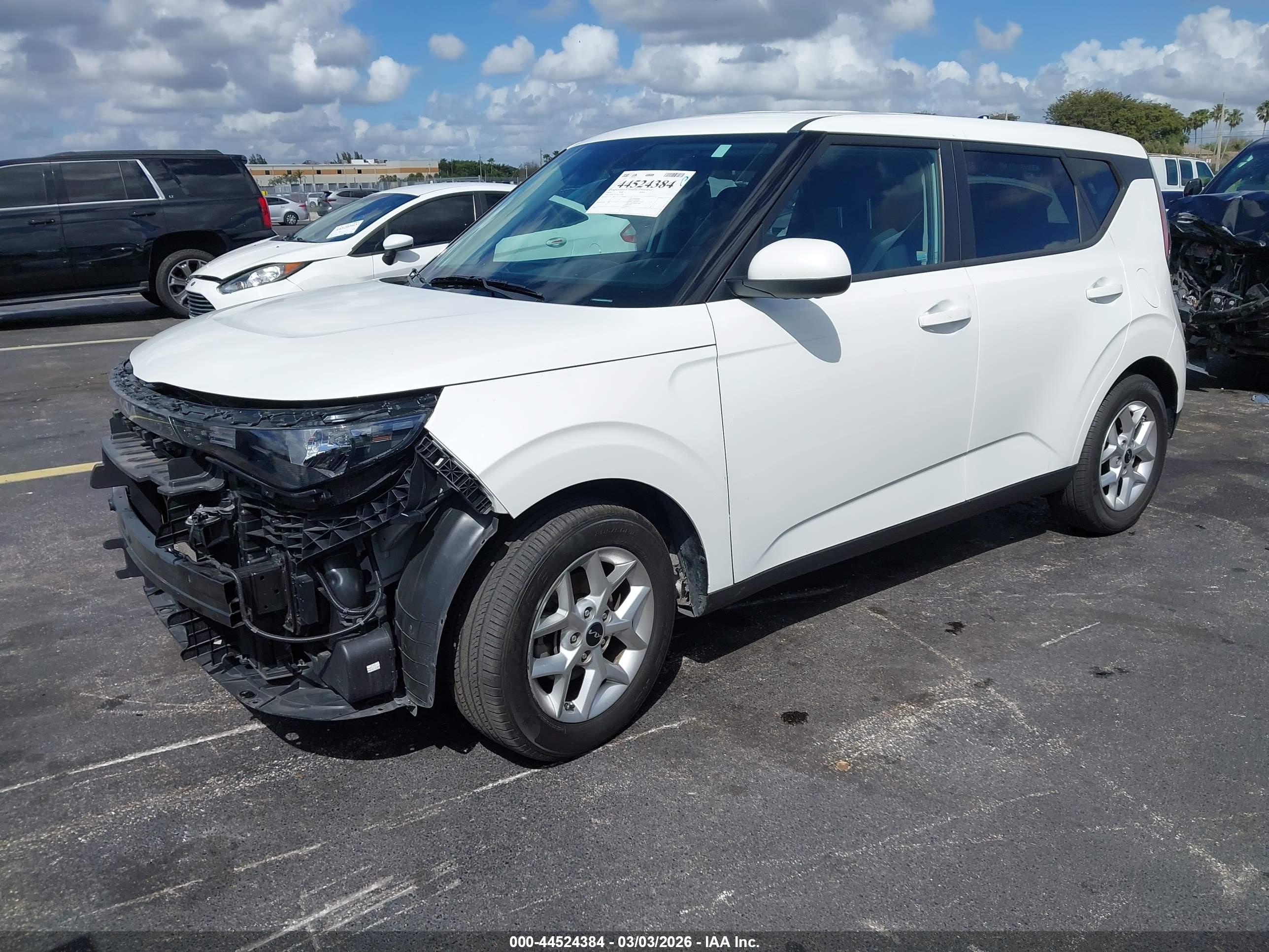 KIA SOUL image 2