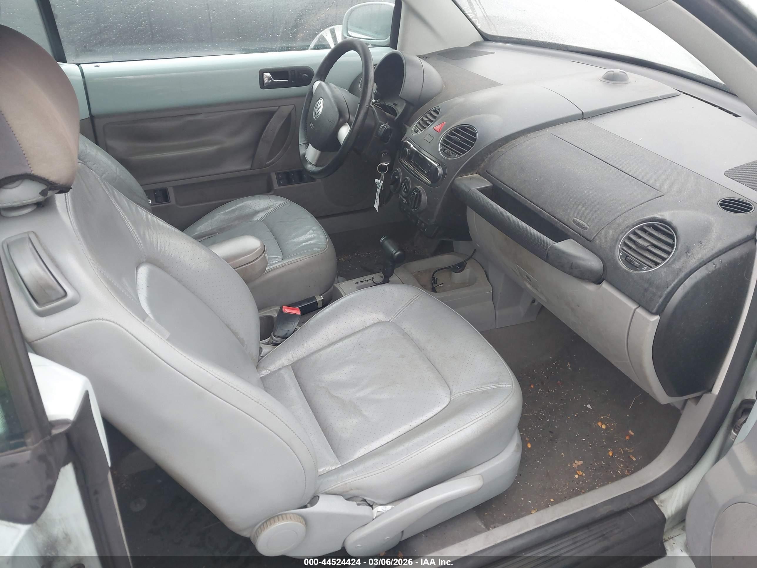 VOLKSWAGEN NEW image 5