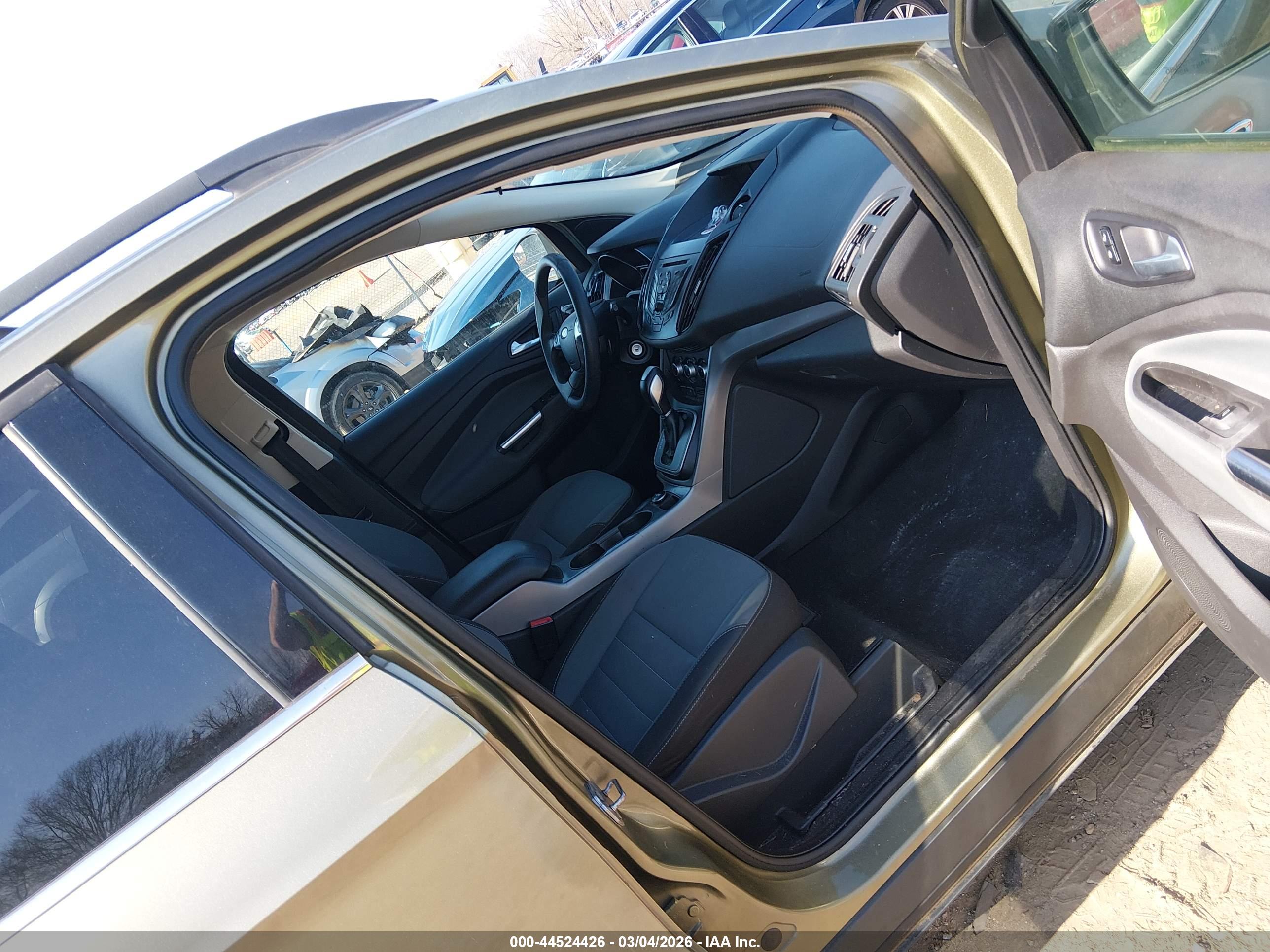 FORD ESCAPE image 5