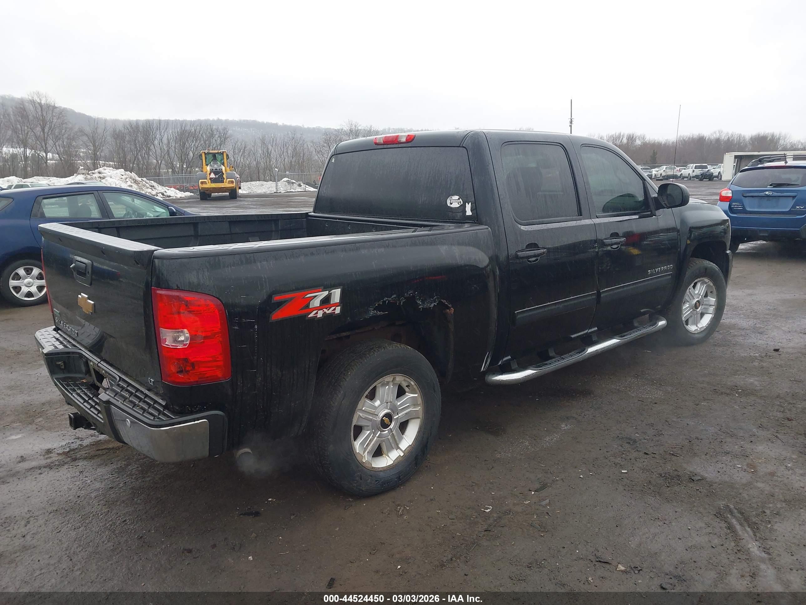 CHEVROLET SILVERADO image 4