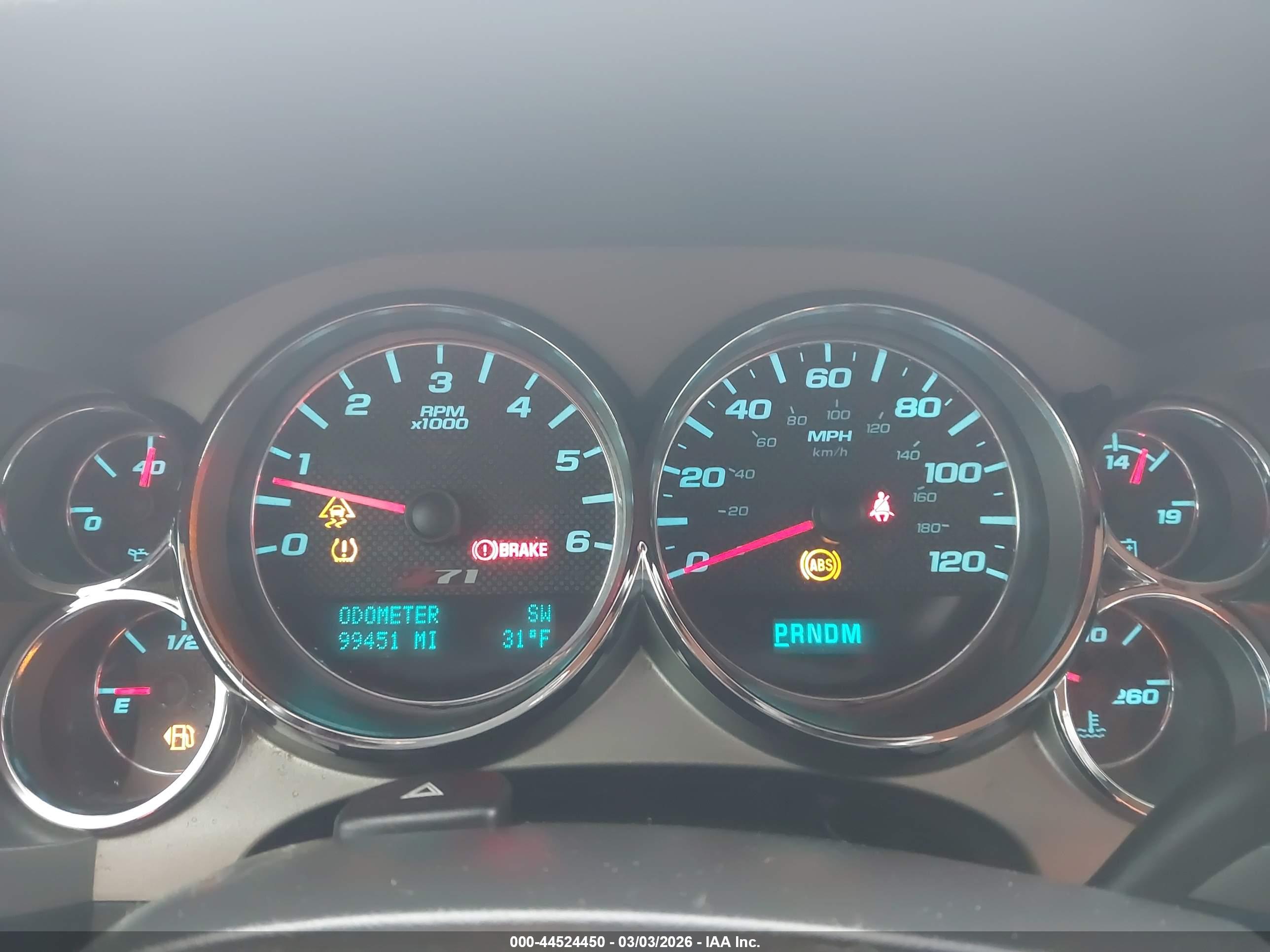 CHEVROLET SILVERADO image 7