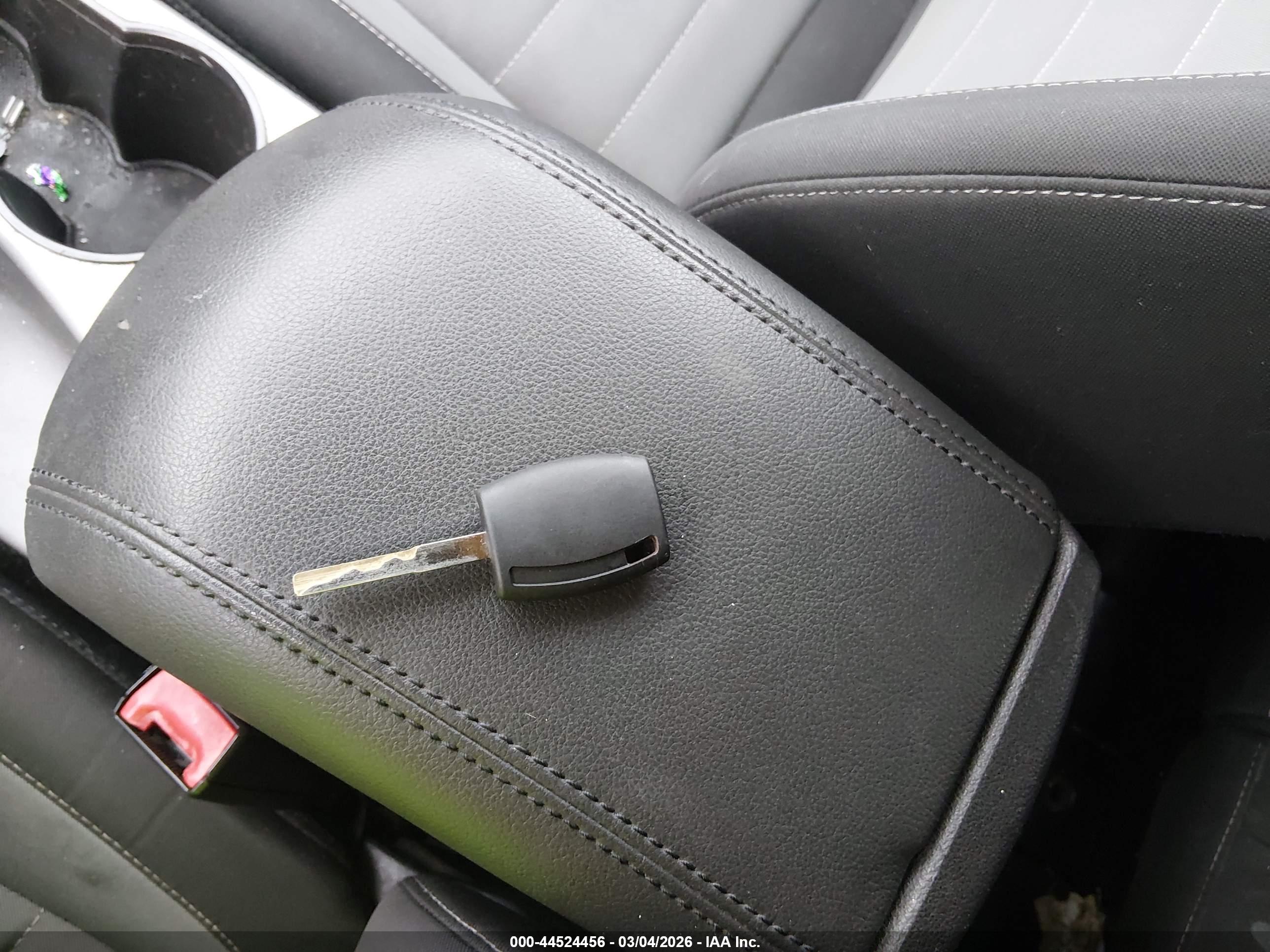 FORD ESCAPE image 11
