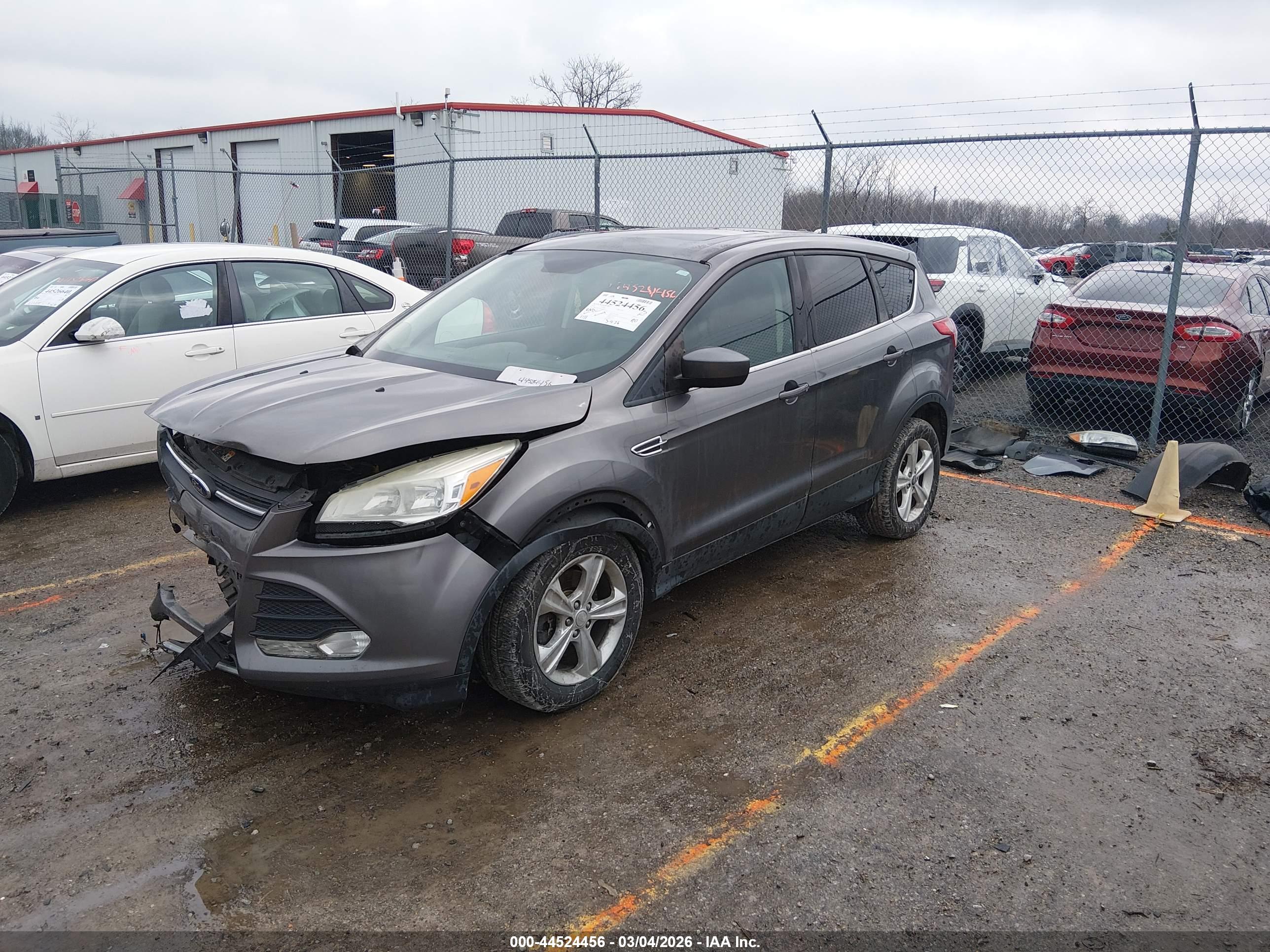 FORD ESCAPE image 2
