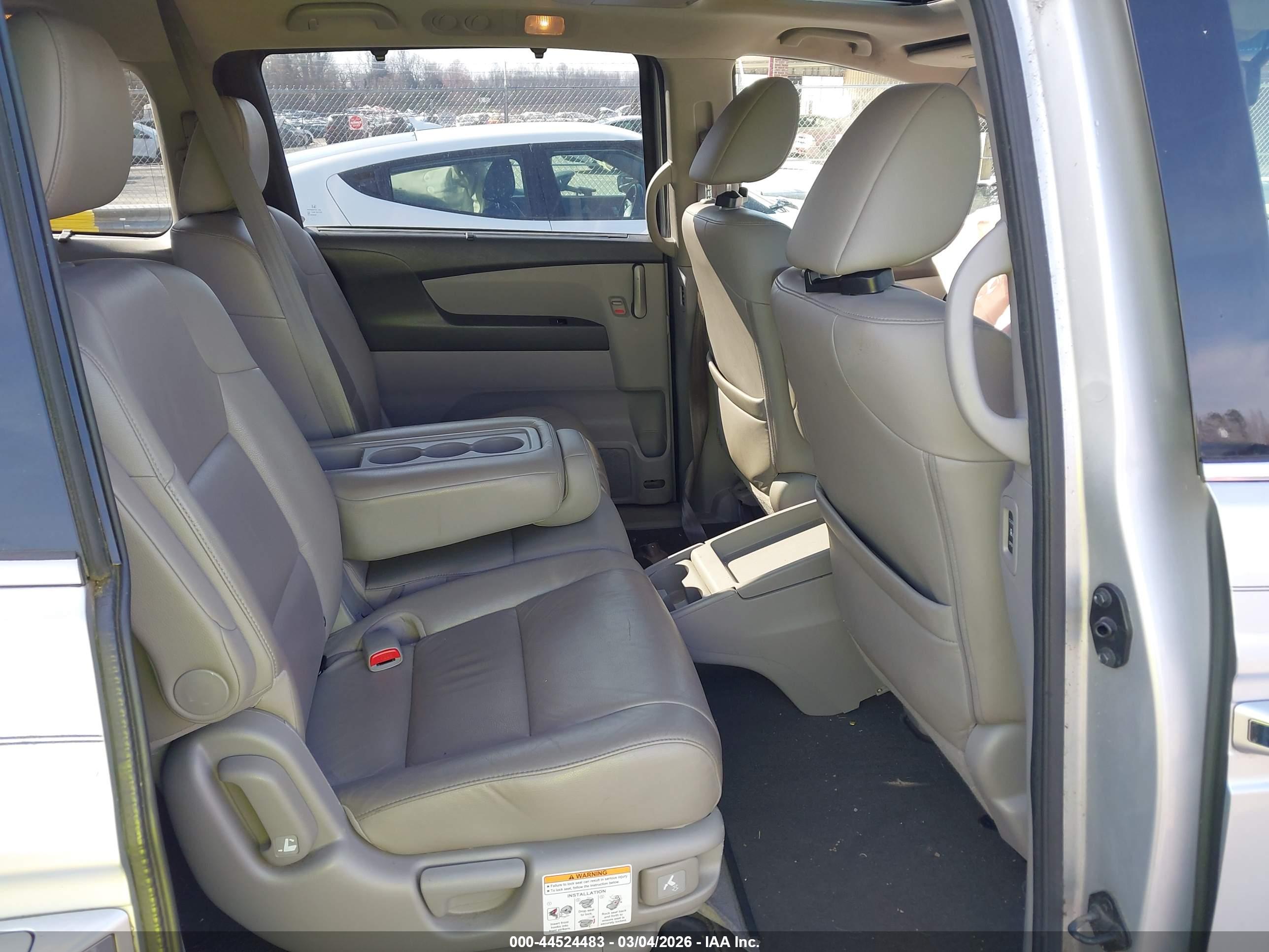 HONDA ODYSSEY image 8