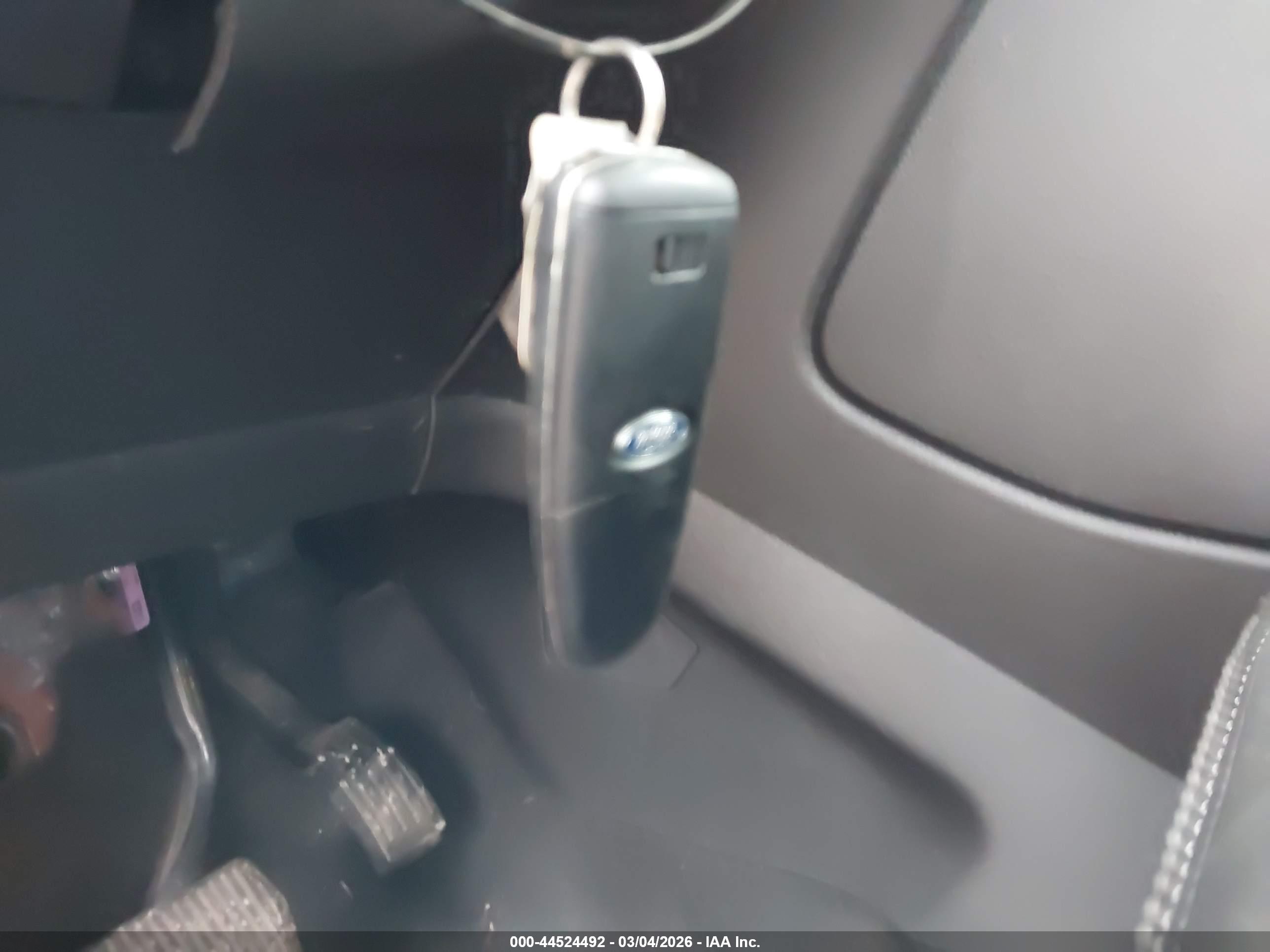 FORD ESCAPE image 11