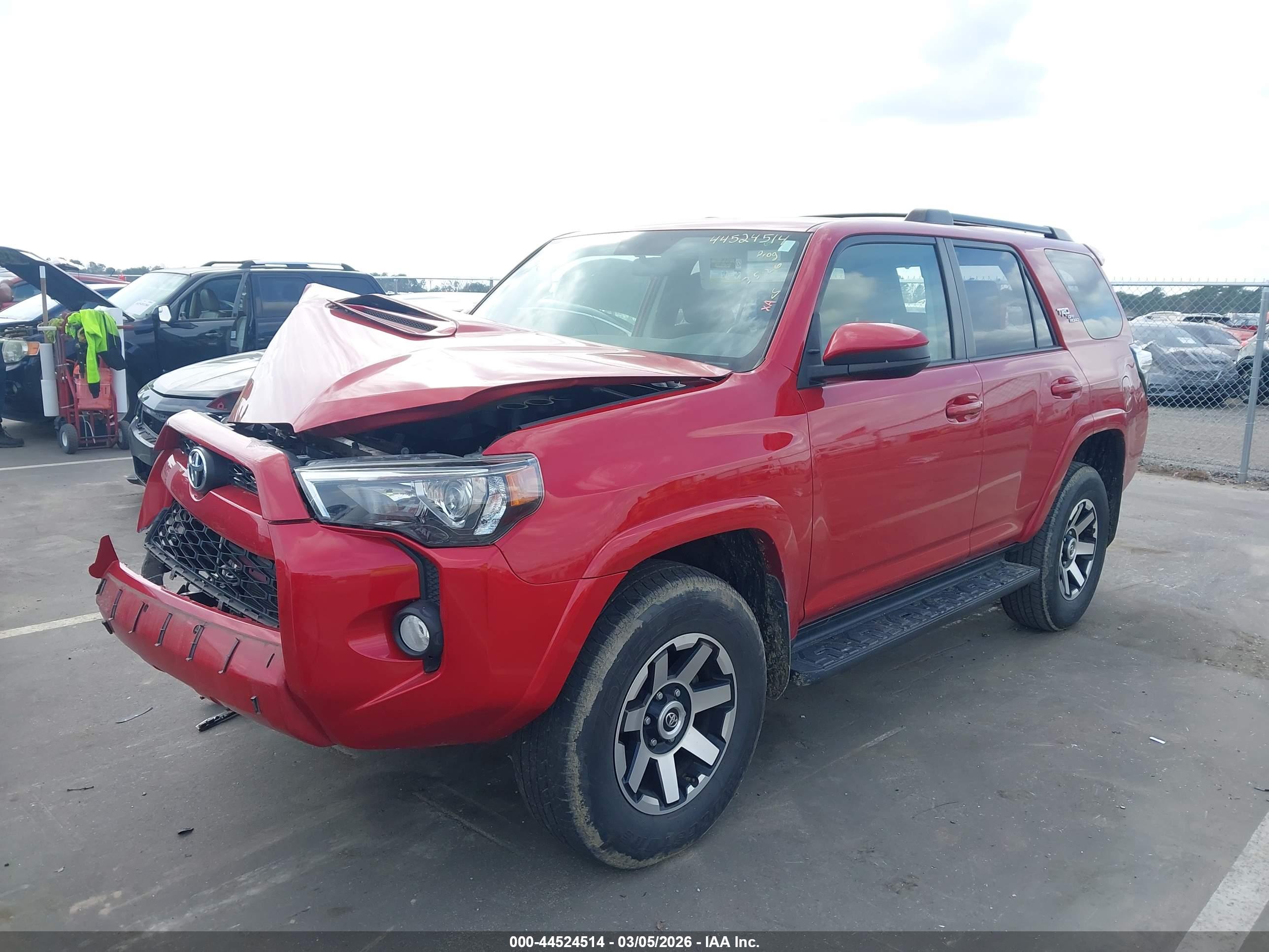 TOYOTA 4RUNNER image 2