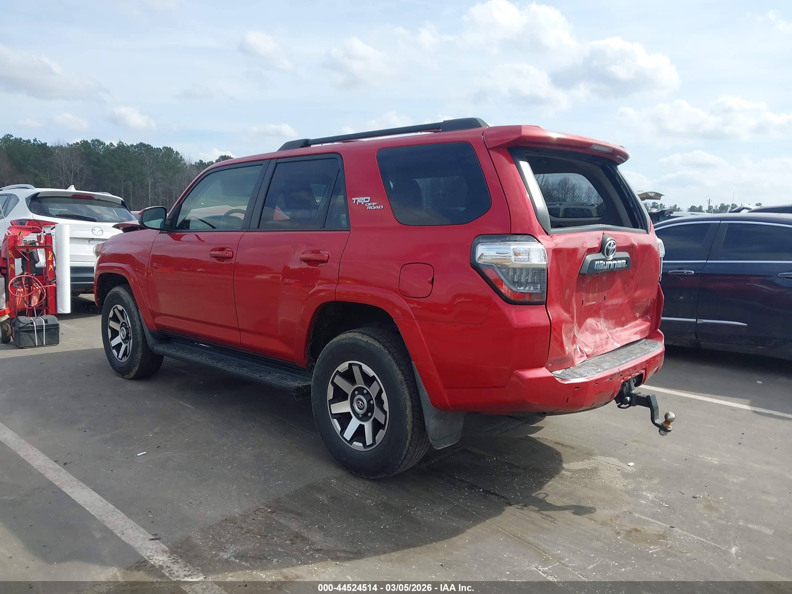 TOYOTA 4RUNNER image 3