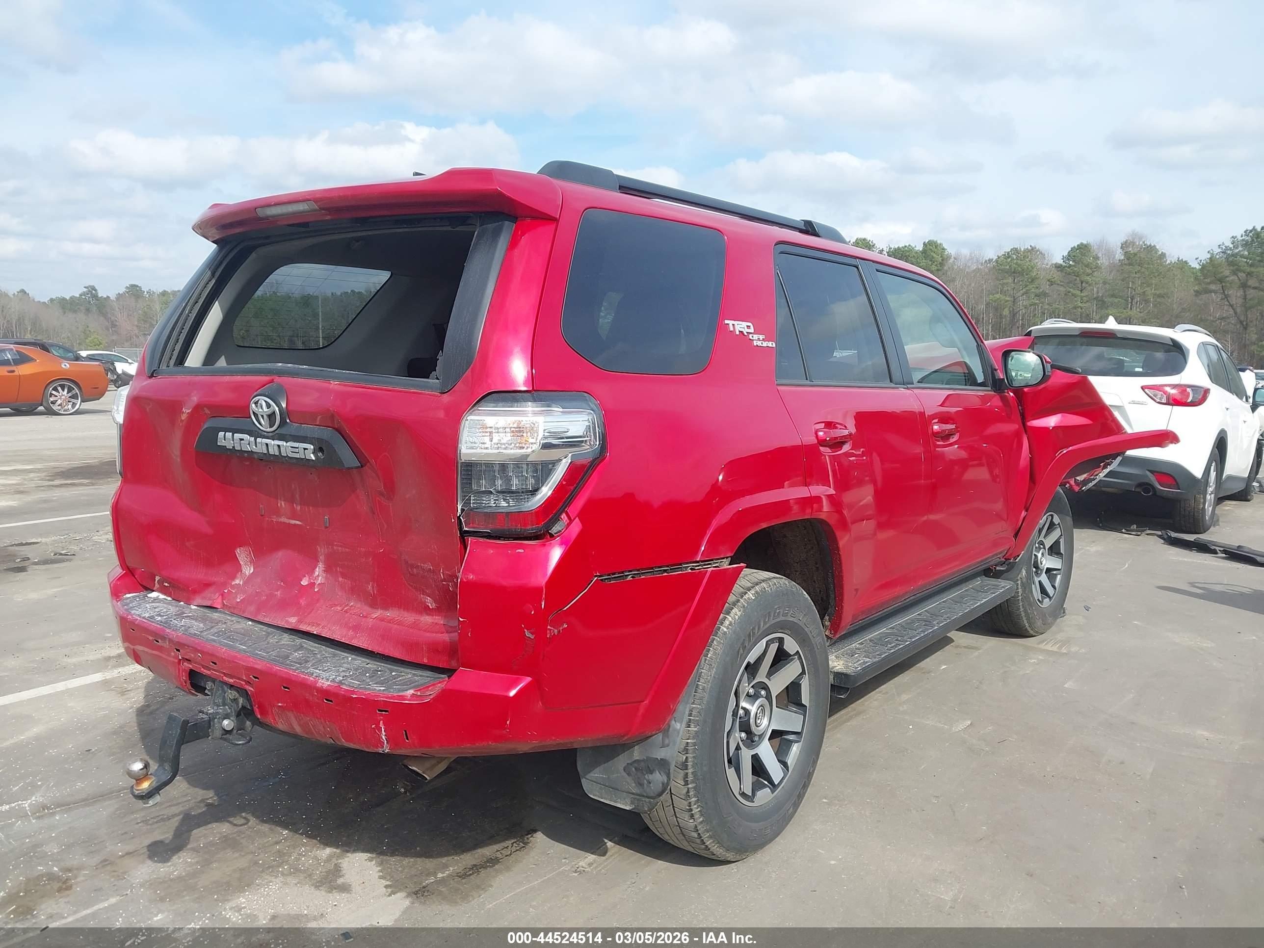 TOYOTA 4RUNNER image 4