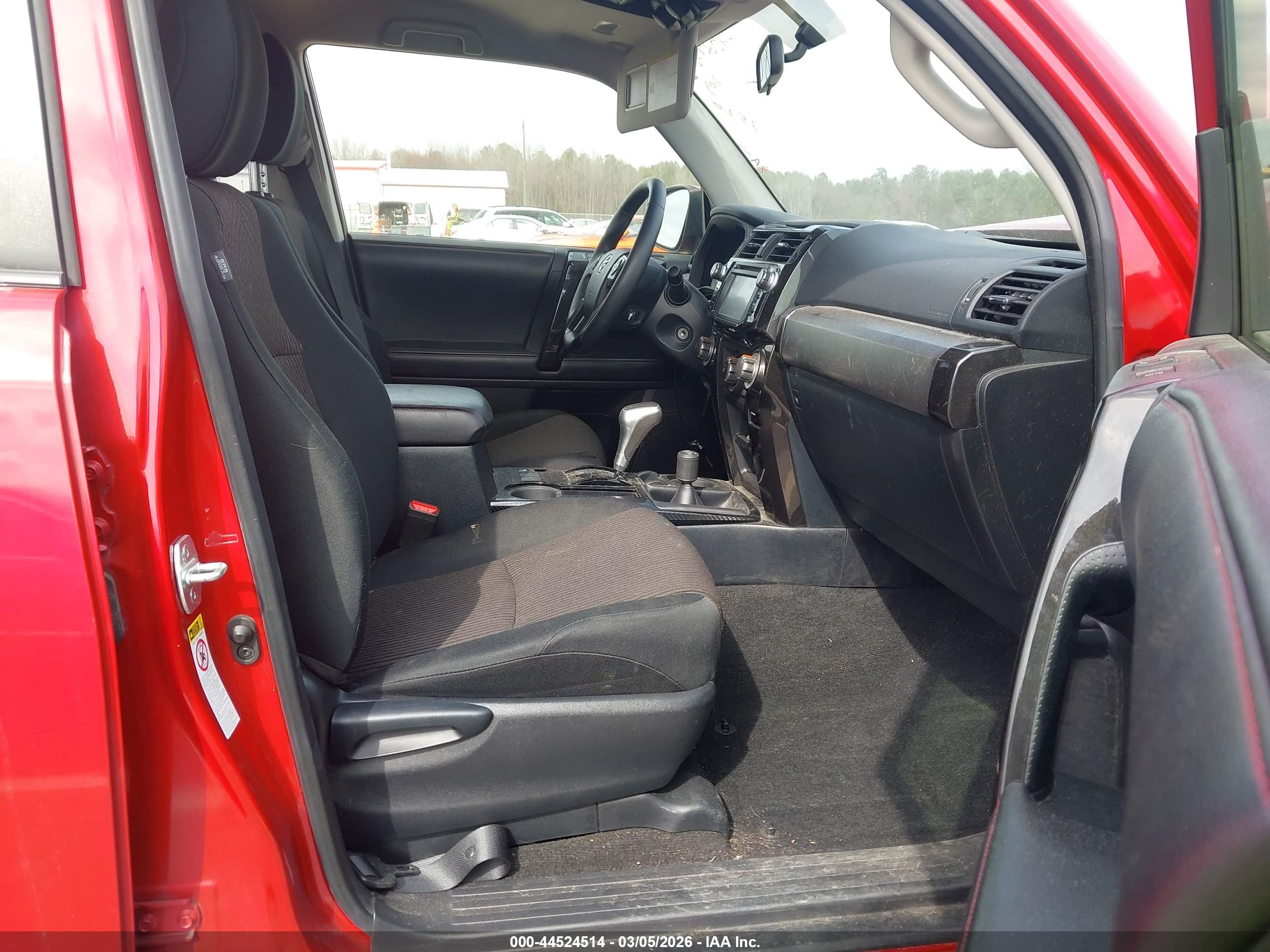 TOYOTA 4RUNNER image 5