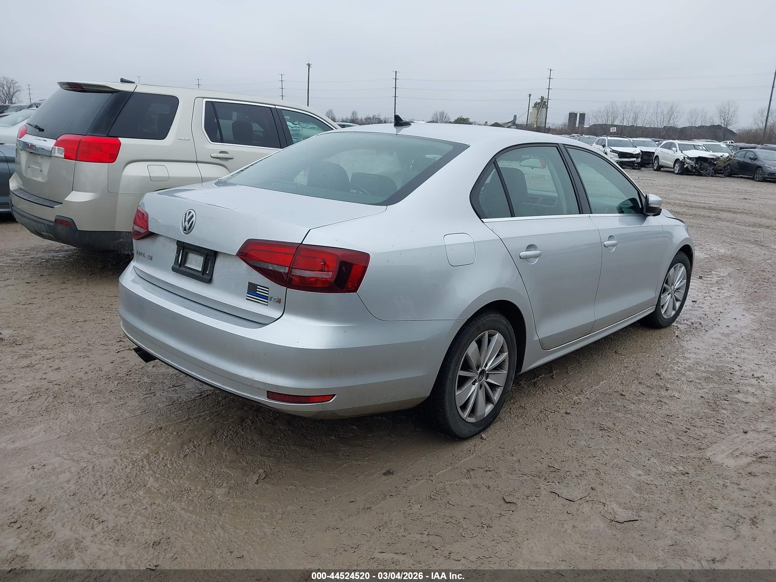 VOLKSWAGEN JETTA image 4