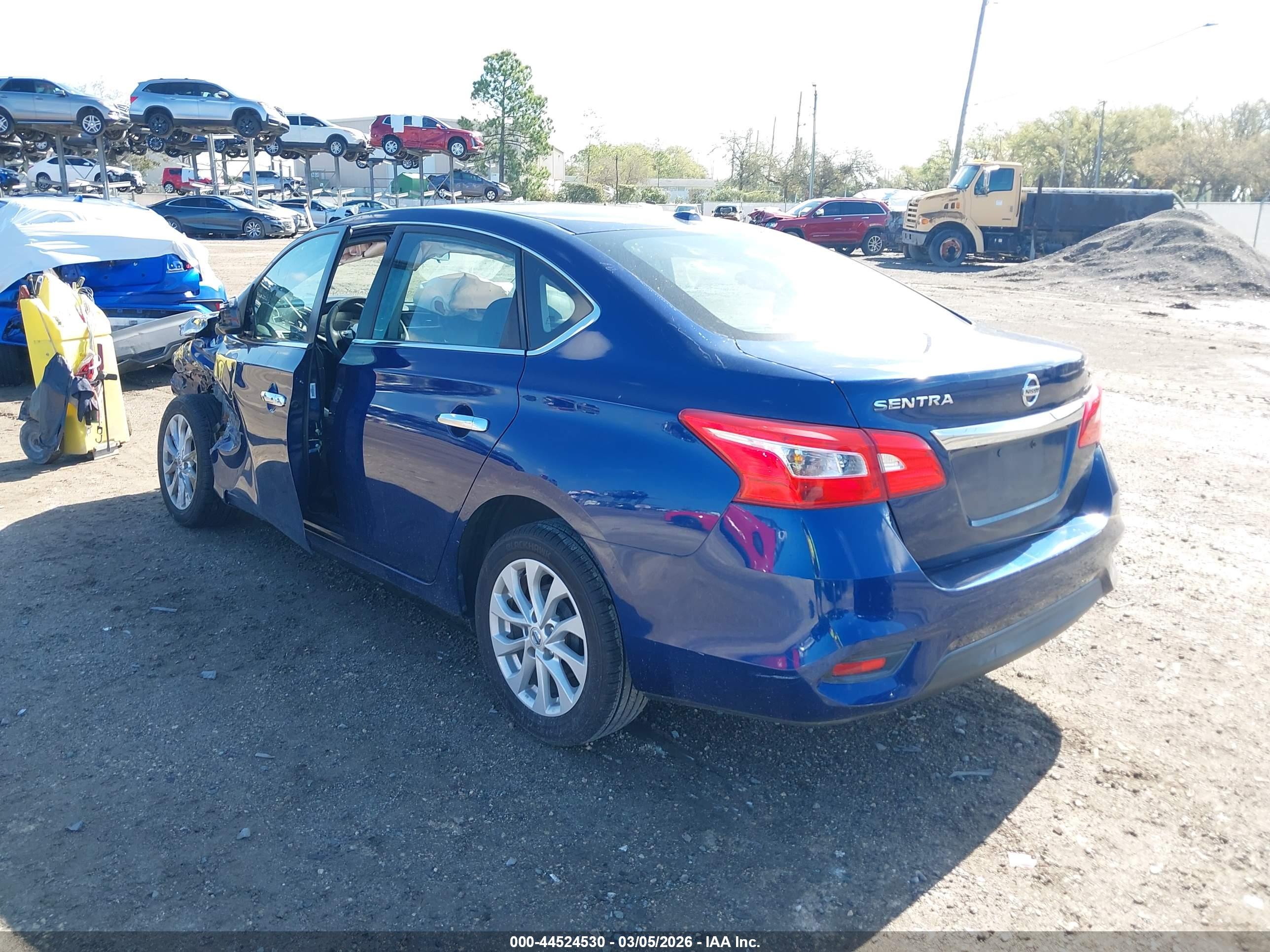 NISSAN SENTRA image 3