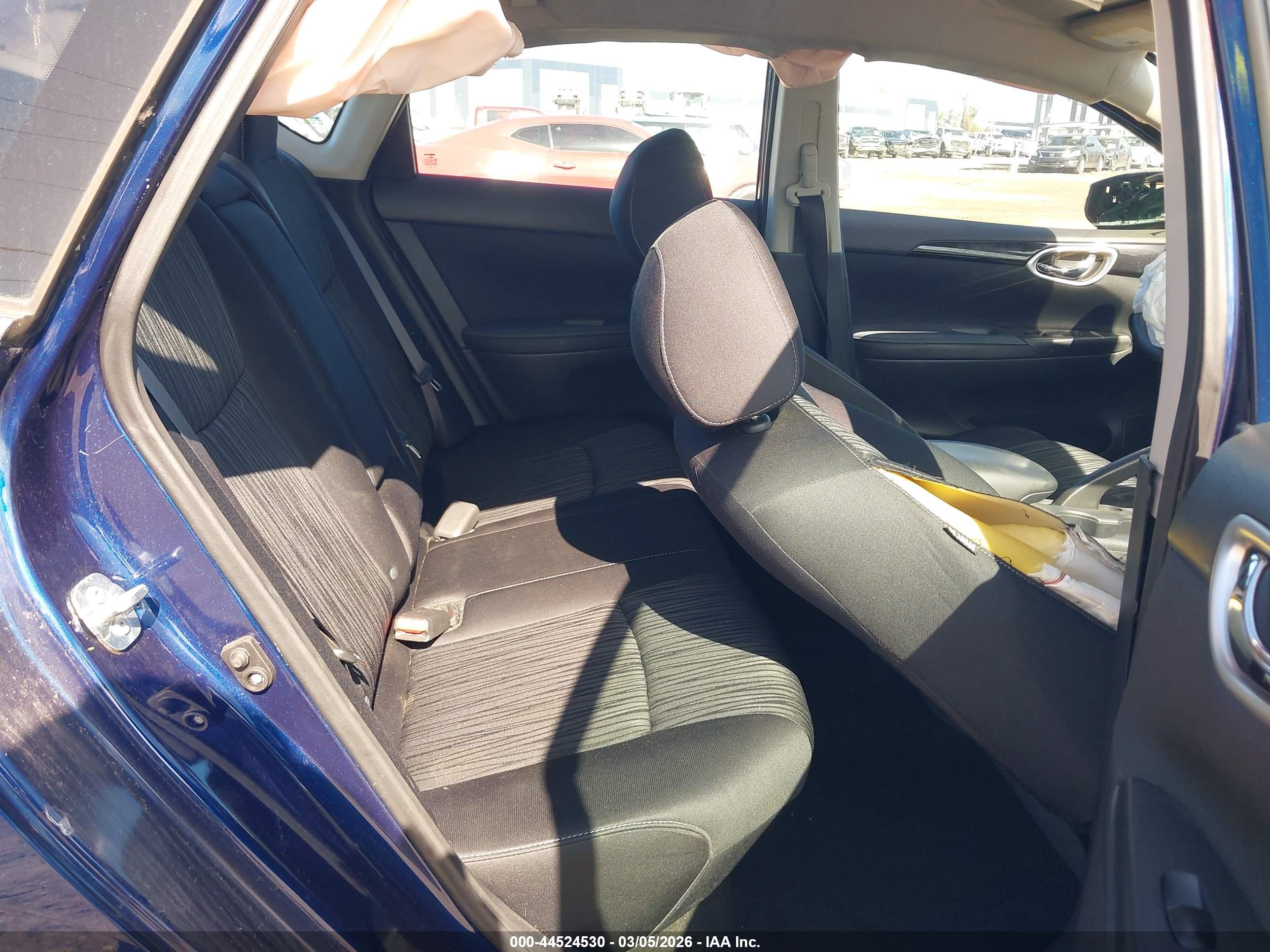 NISSAN SENTRA image 8