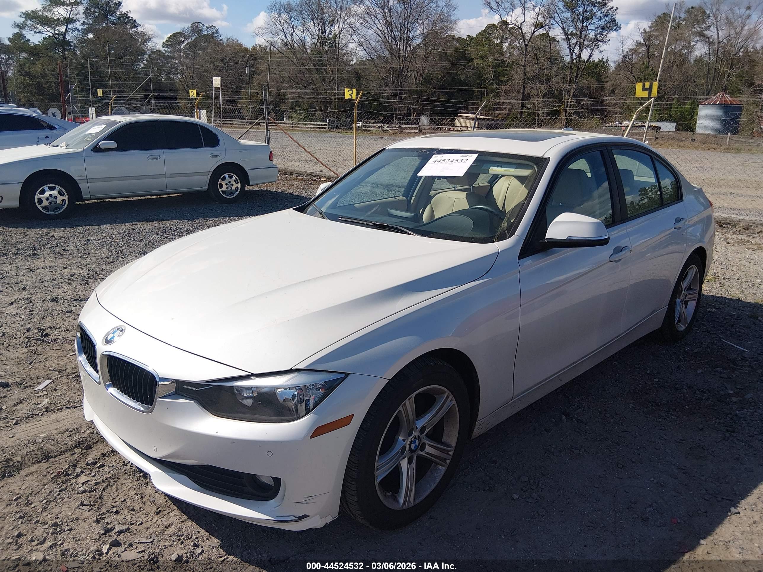 BMW 320I image 6