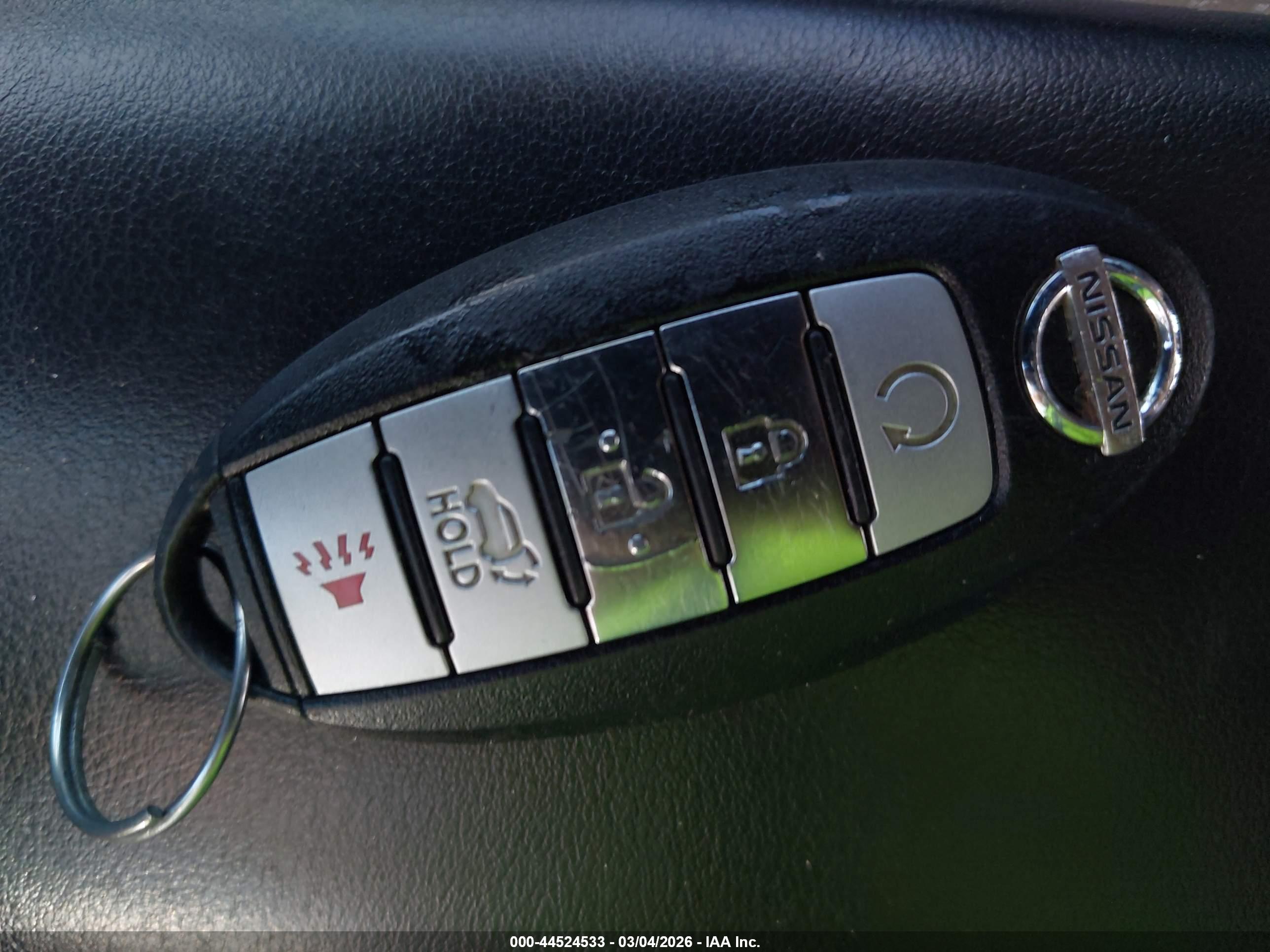 NISSAN MURANO image 11